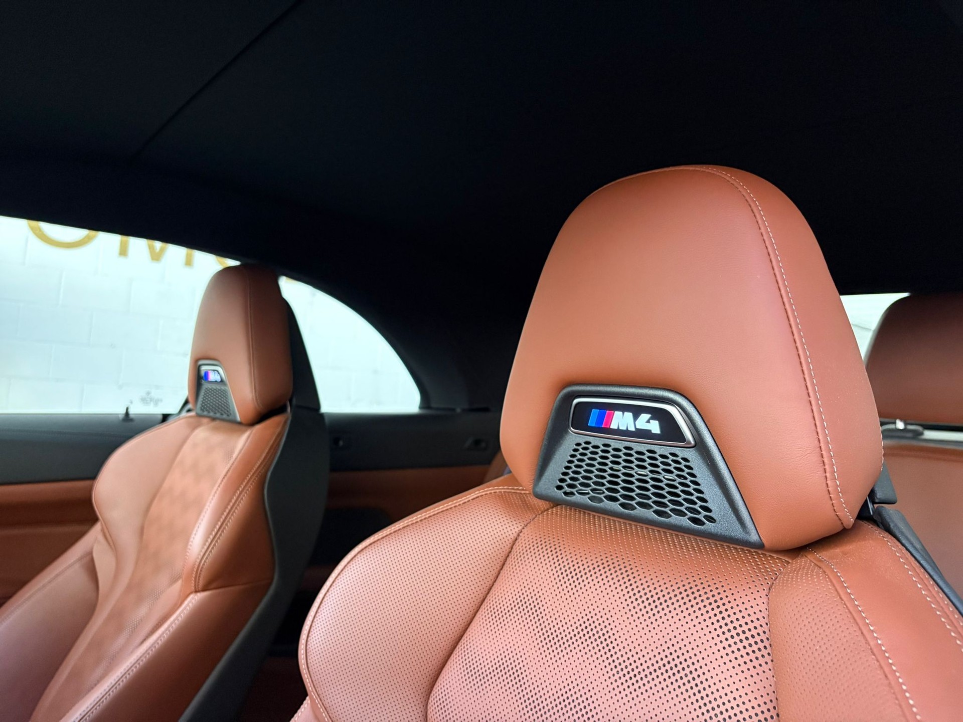 BMW M4 Cabrio Competition M xDrive-image-22