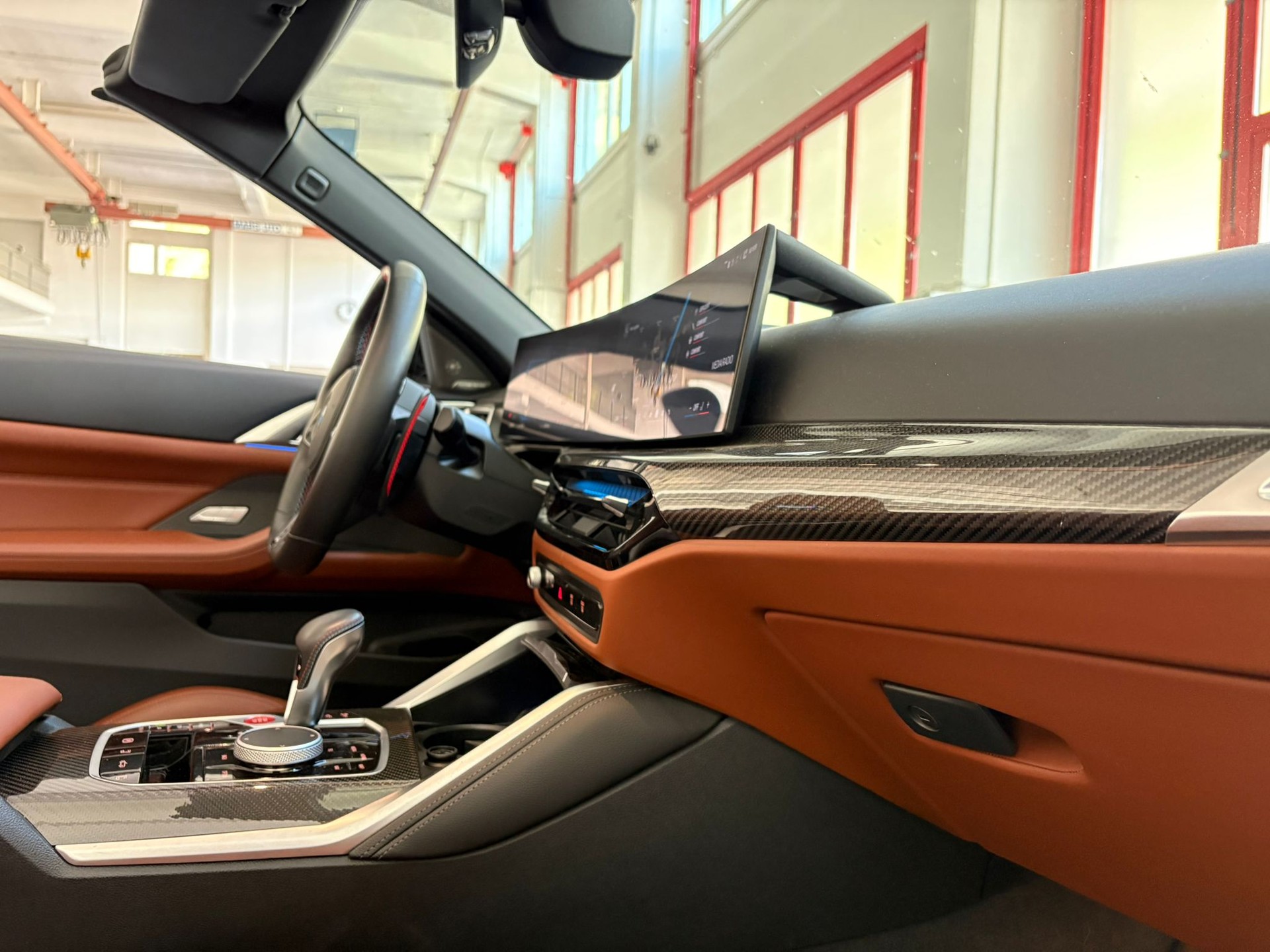 BMW M4 Cabrio Competition M xDrive-image-13