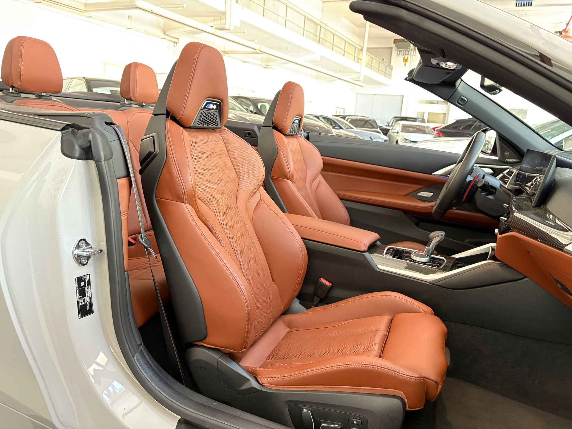 BMW M4 Cabrio Competition M xDrive-image-19