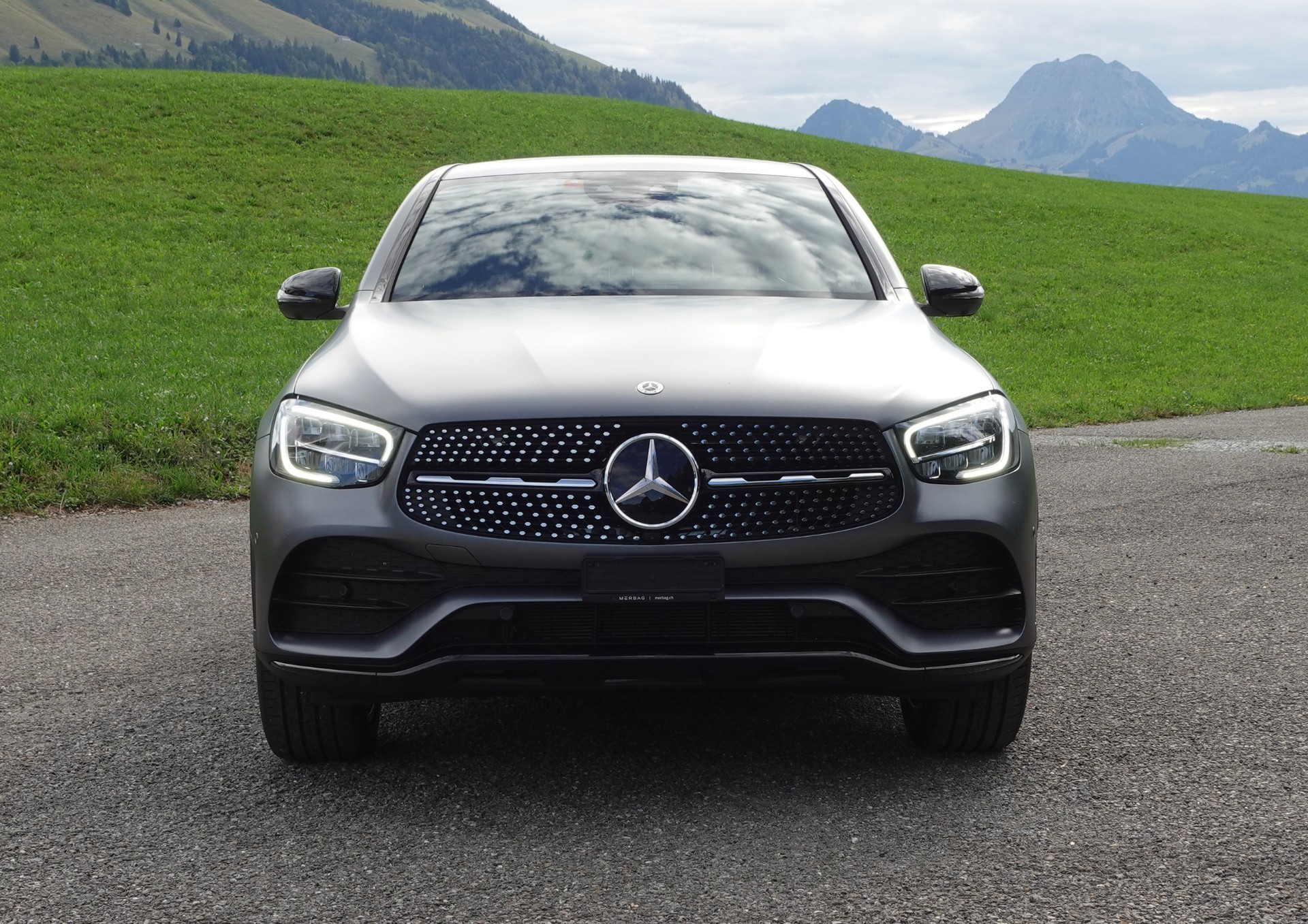 MERCEDES-BENZ GLC 200 AMG Line 4m-image-6