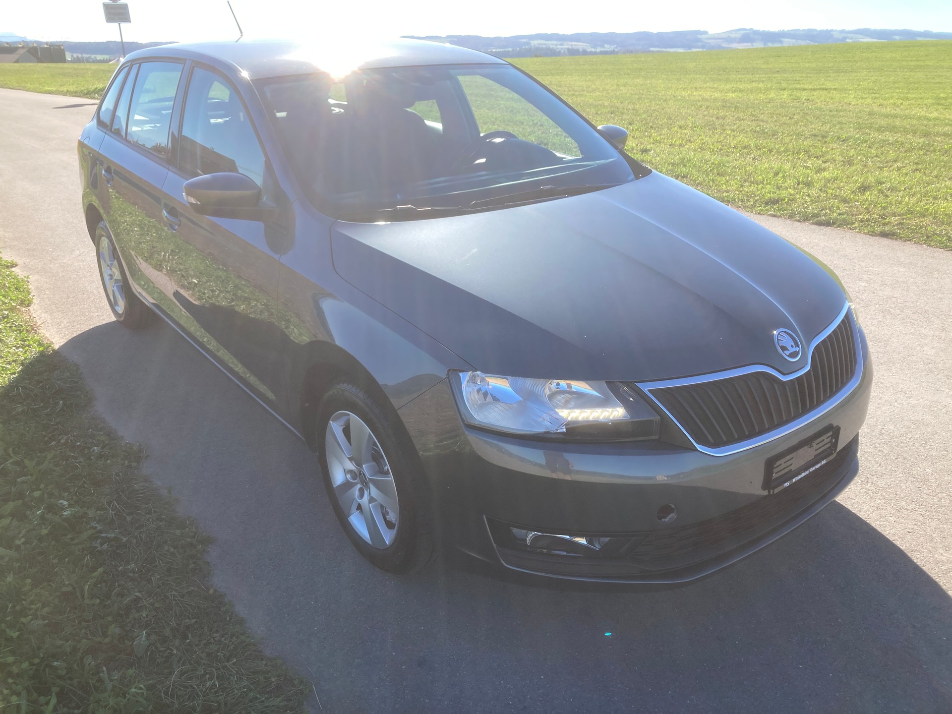 SKODA Rapid Spaceback 1.0 TSI Swiss Line-image-1