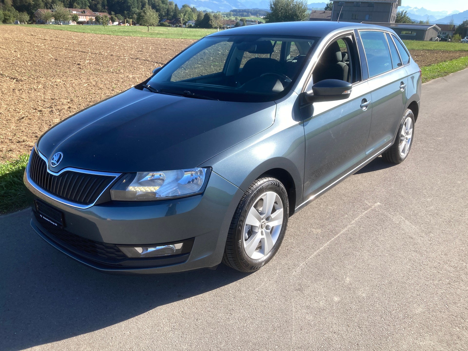 SKODA Rapid Spaceback 1.0 TSI Swiss Line