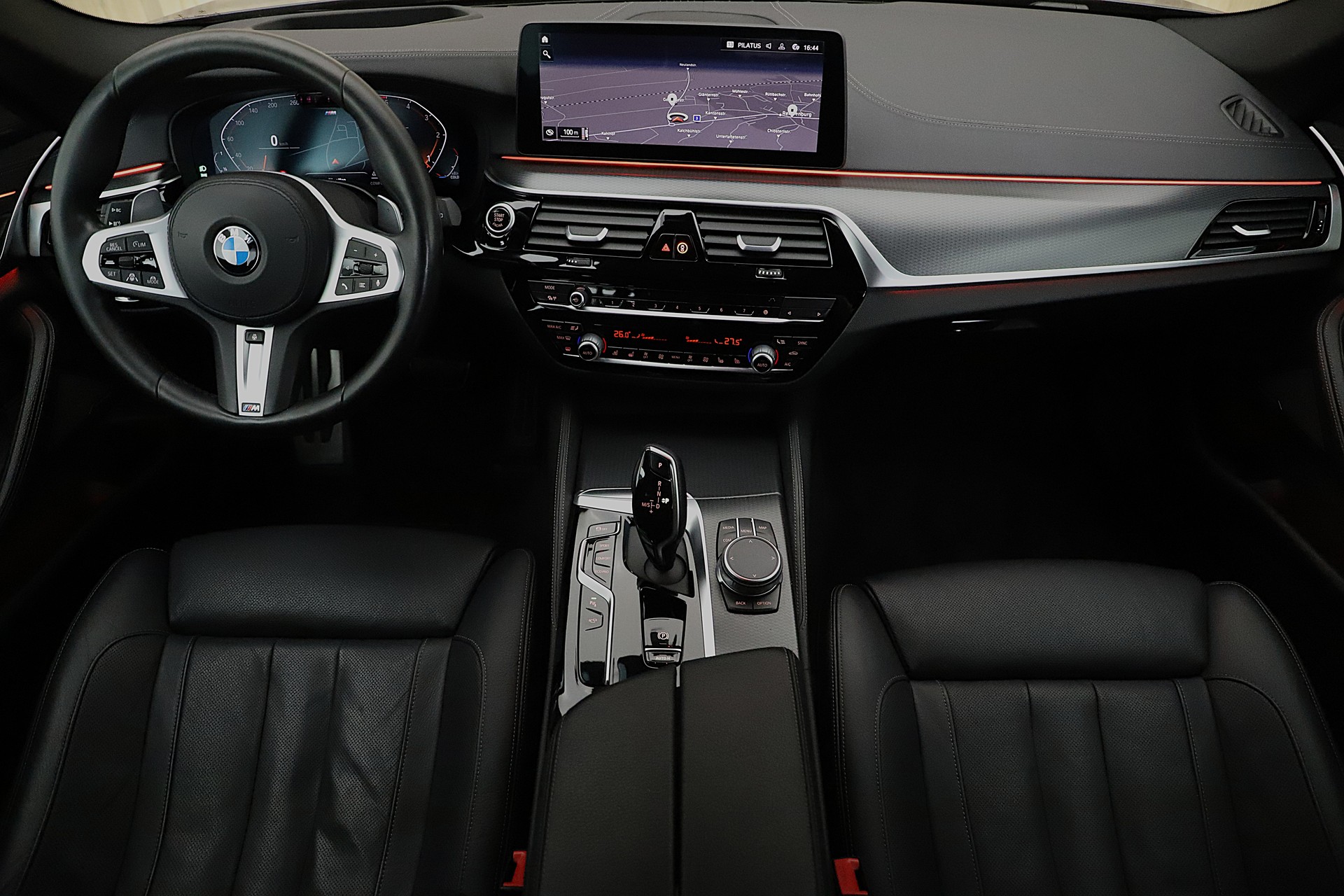BMW 530d xDrive 48V Touring M Sport Steptronic-image-5