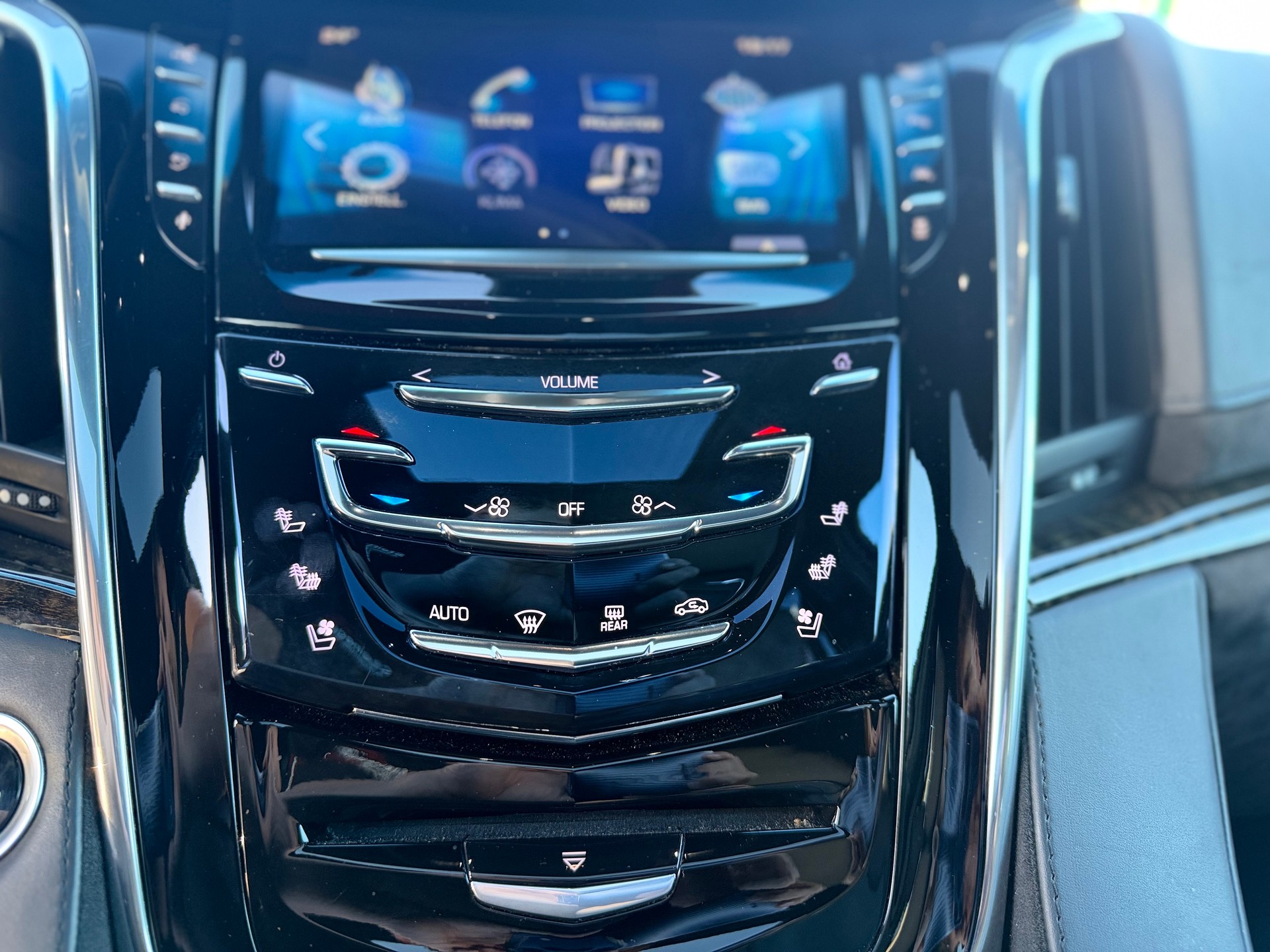 CADILLAC Escalade 6.2 Platinum Automatic-image-20