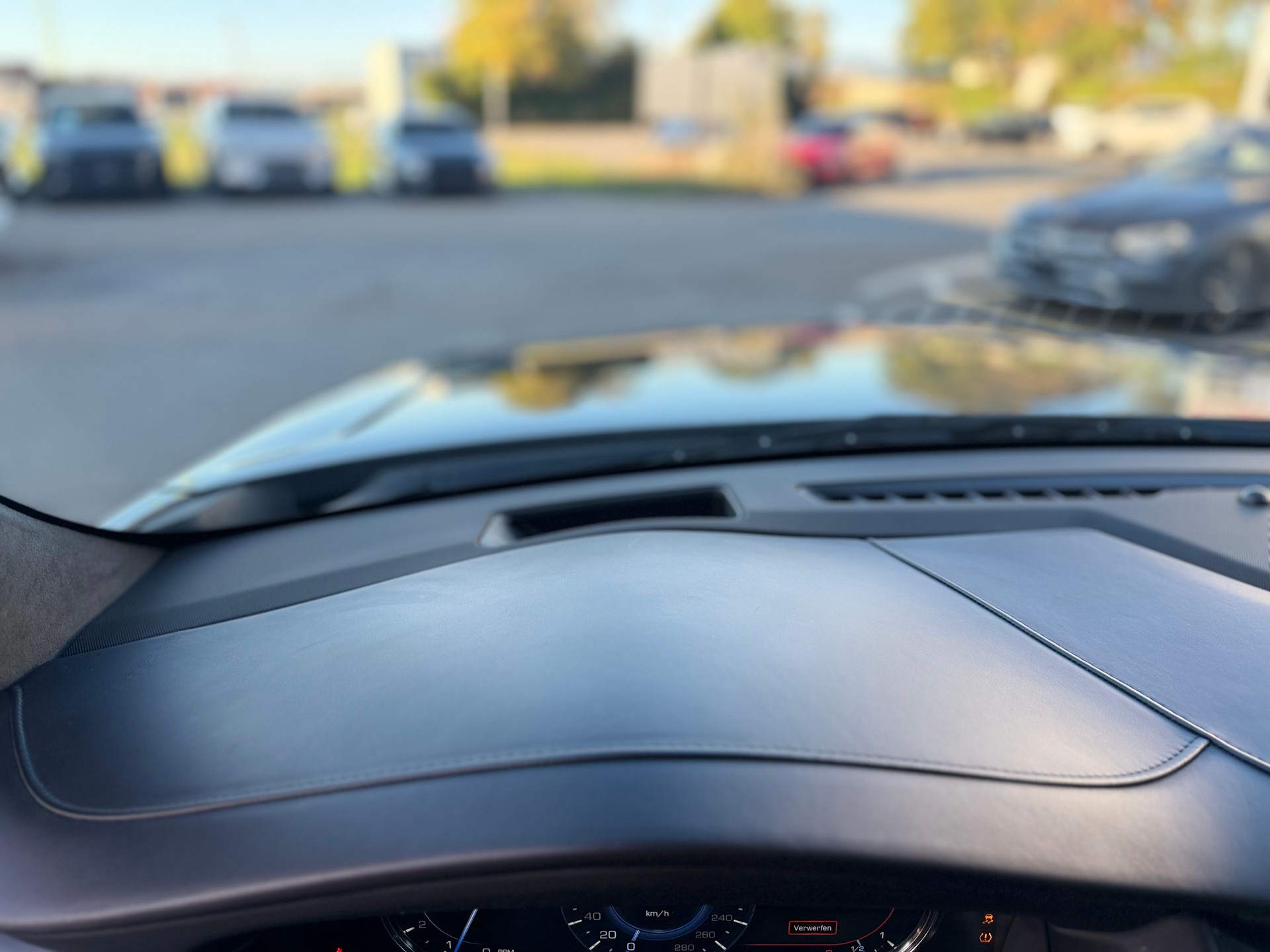 CADILLAC Escalade 6.2 Platinum Automatic-image-18
