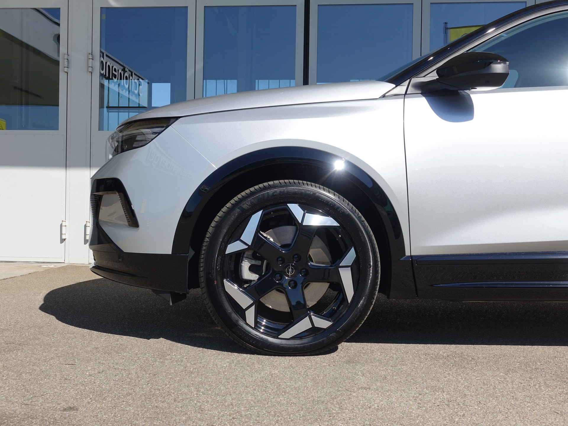 OPEL Grandland El. 73kWh Ultimate 4x4 8JAHRE GARANTIE-image-6