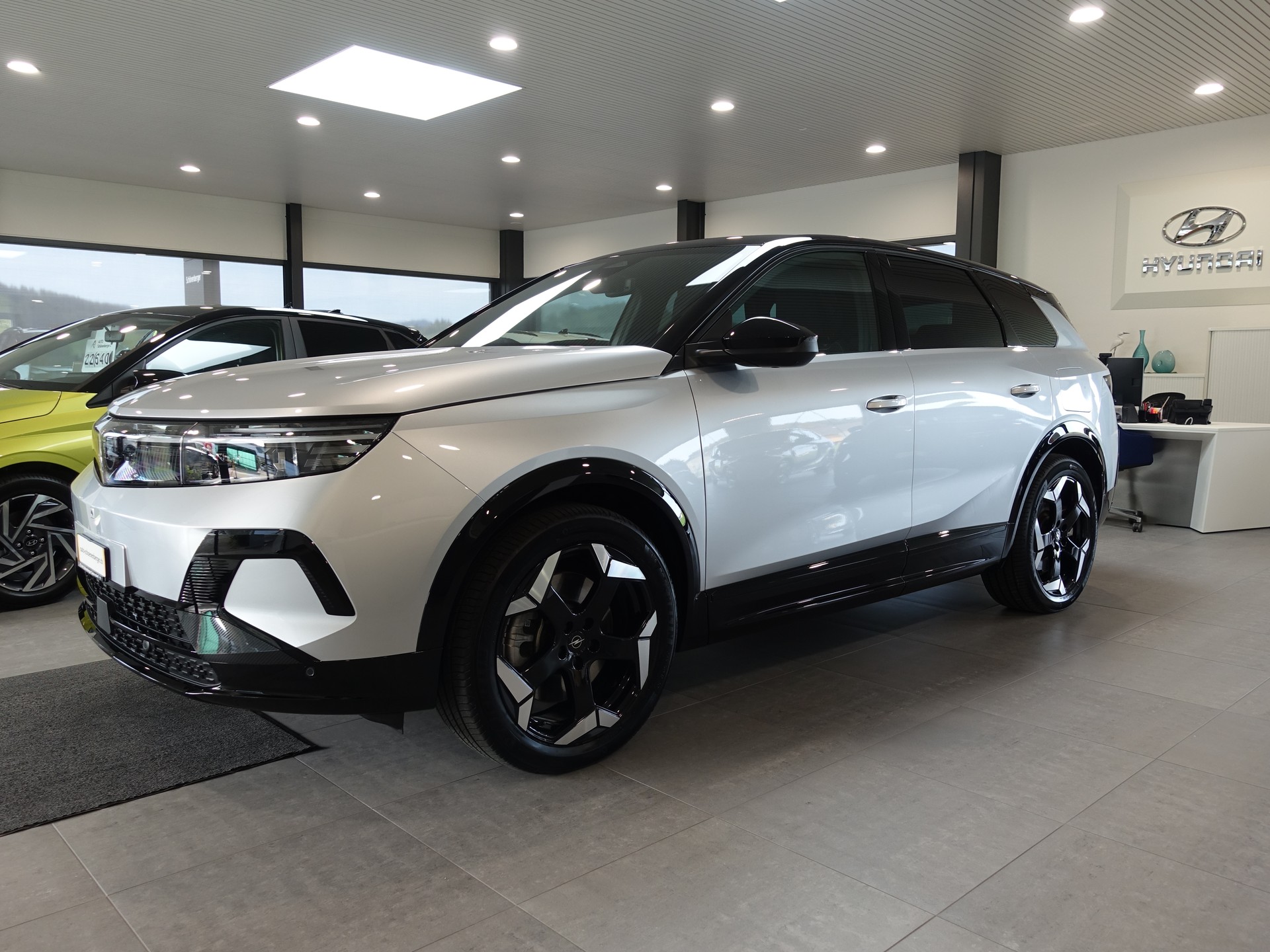 OPEL Grandland El. 73kWh Ultimate 4x4 8JAHRE GARANTIE-image-12