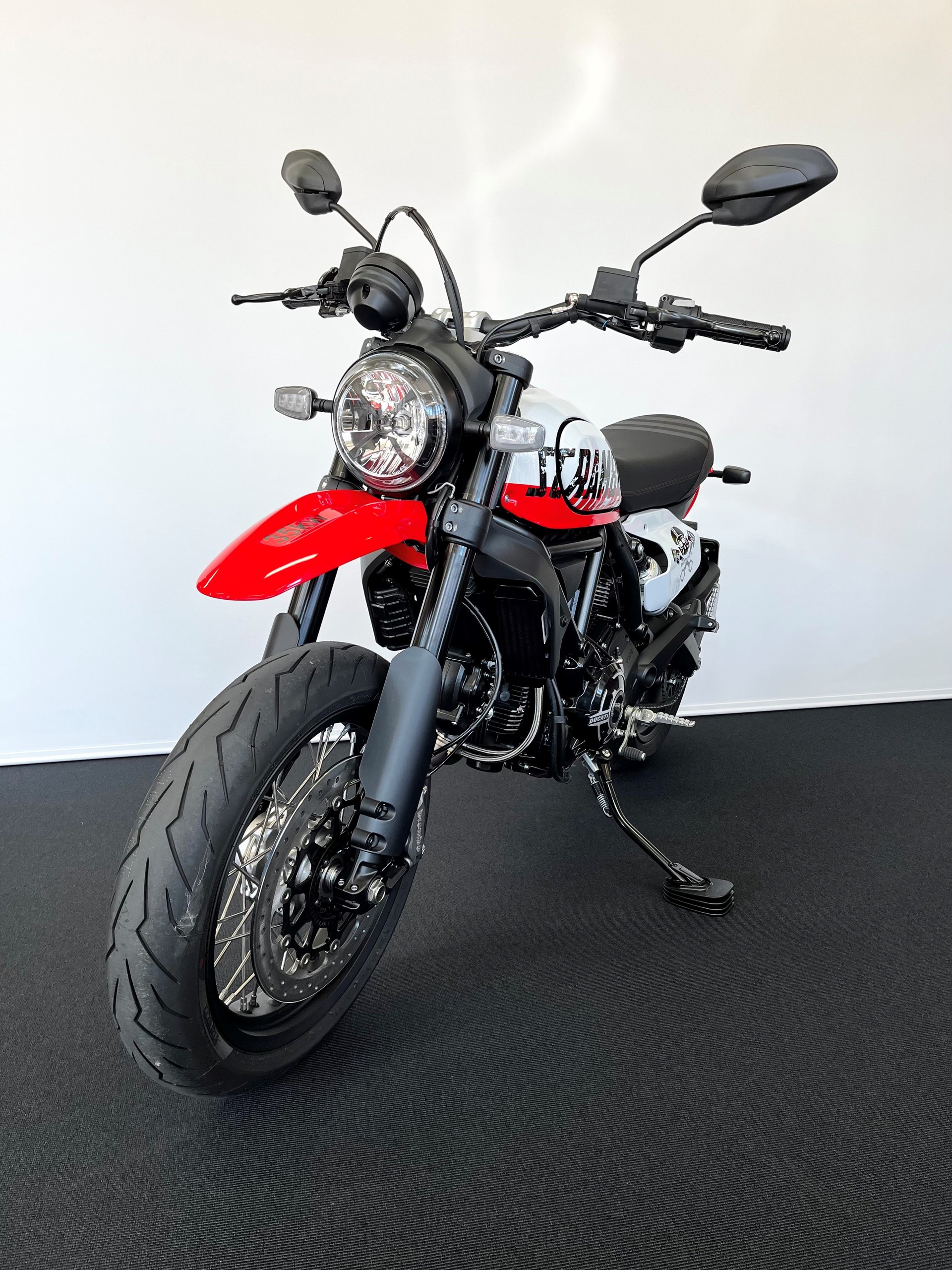 DUCATI SCRAMBLER URBAN MOTARD 35KW-image-3