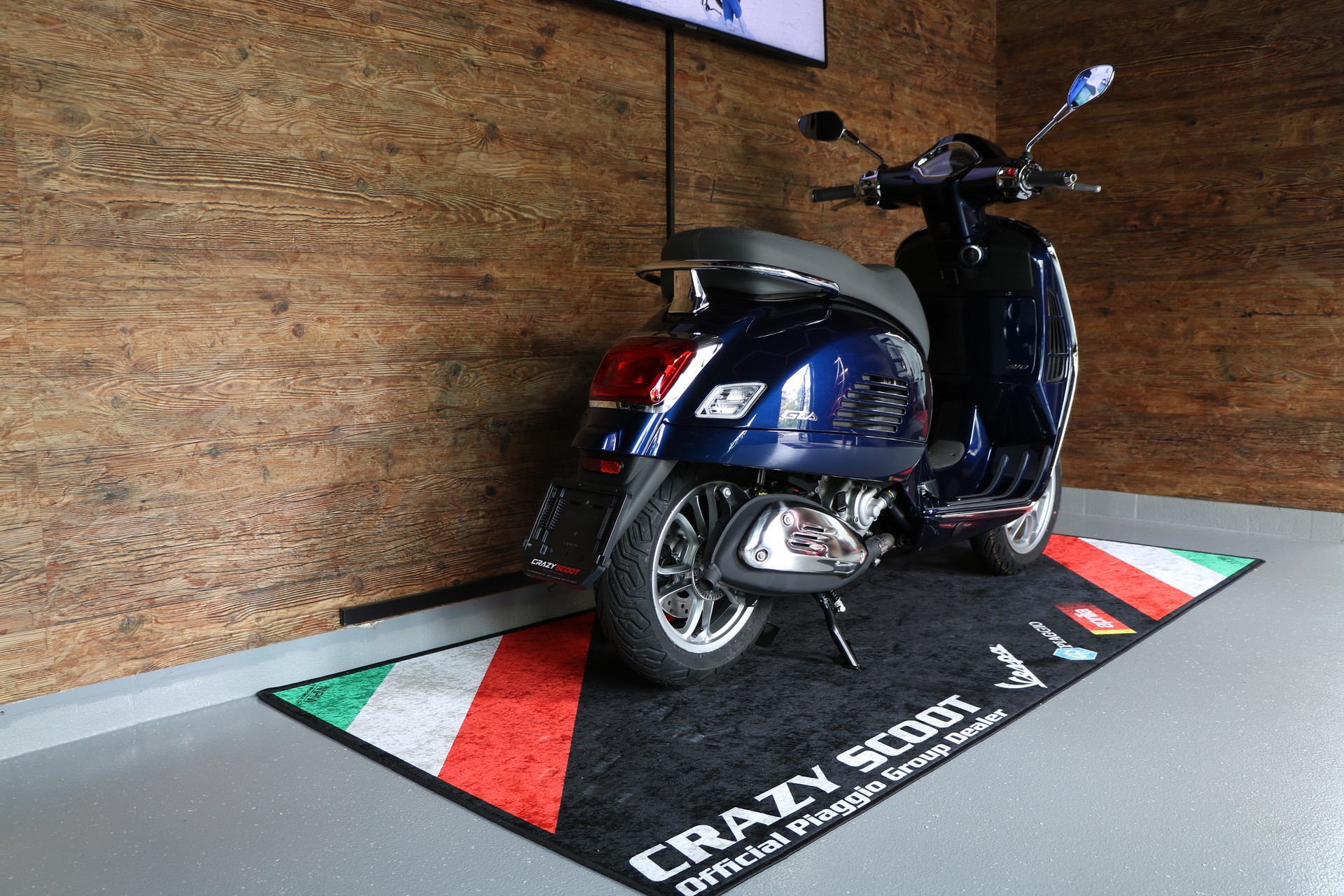 PIAGGIO Vespa GTS-image-2