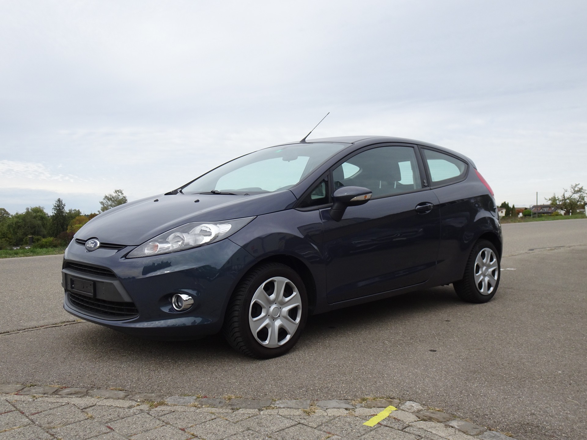 FORD Fiesta 1.4 16V Trend+ Automatic