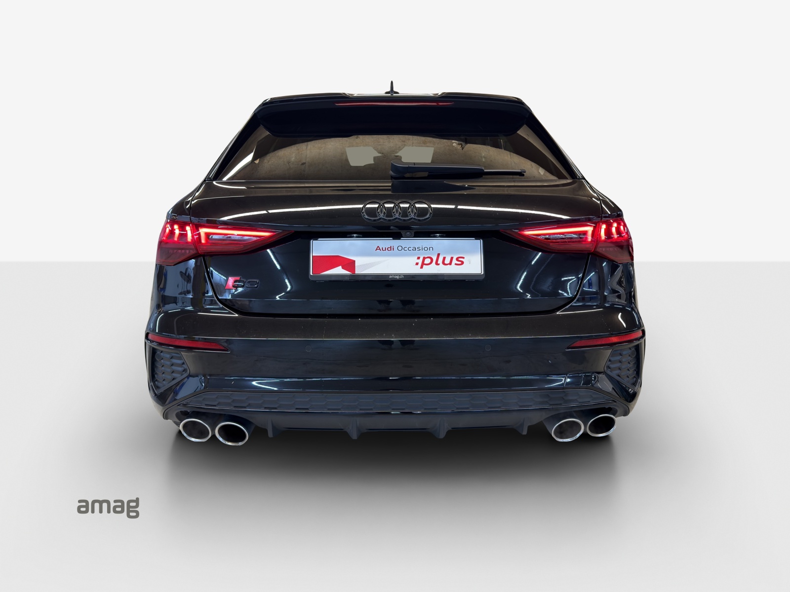 AUDI S3 Sportback 2.0 TFSI quattro S-tronic-showroom-element-3