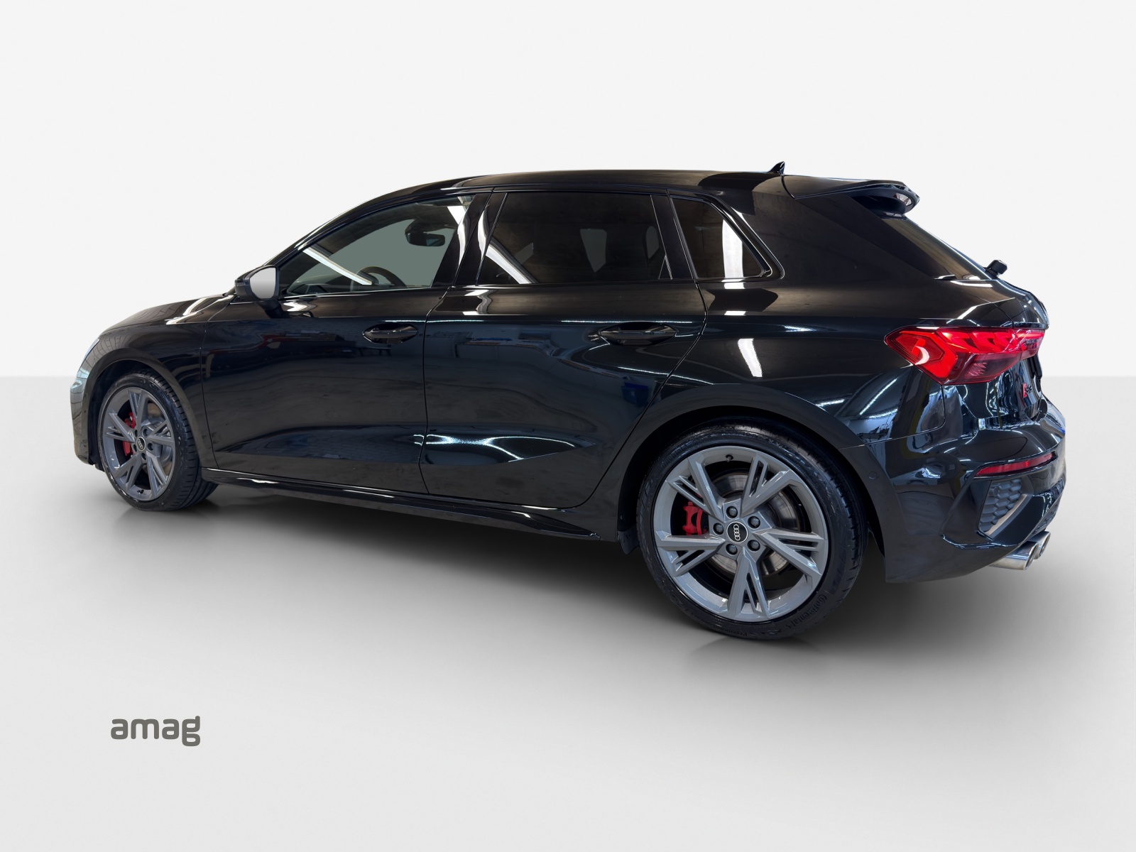 AUDI S3 Sportback 2.0 TFSI quattro S-tronic-showroom-element-2