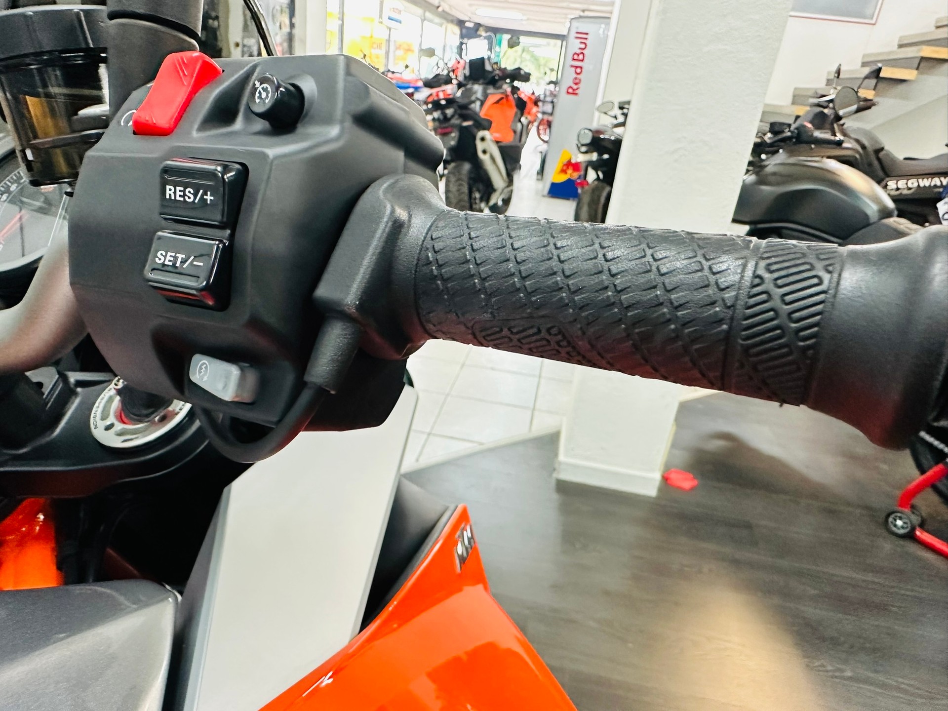 KTM 1290 Super Duke GT-image-7