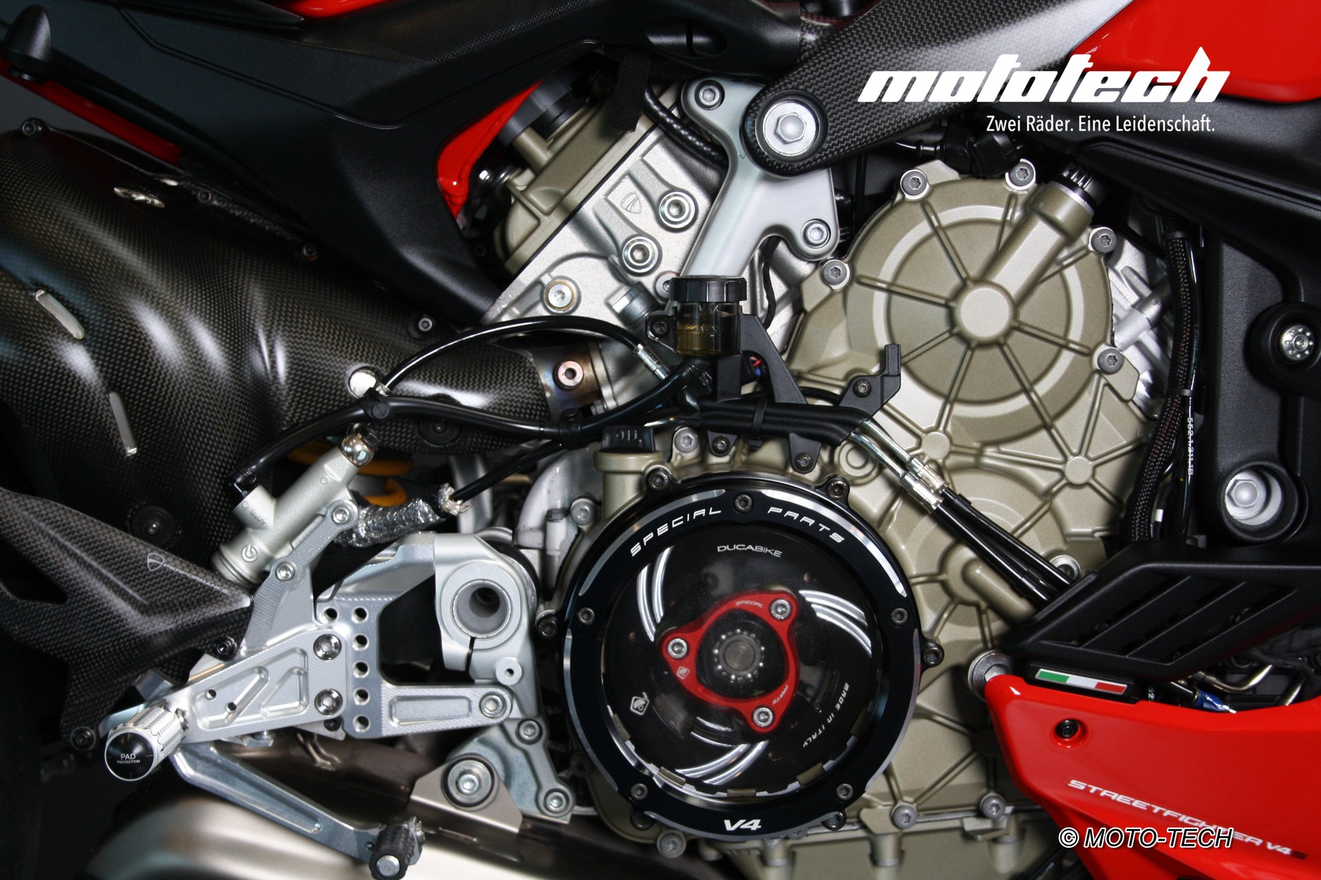 DUCATI Streetfighter V4 S-image-9