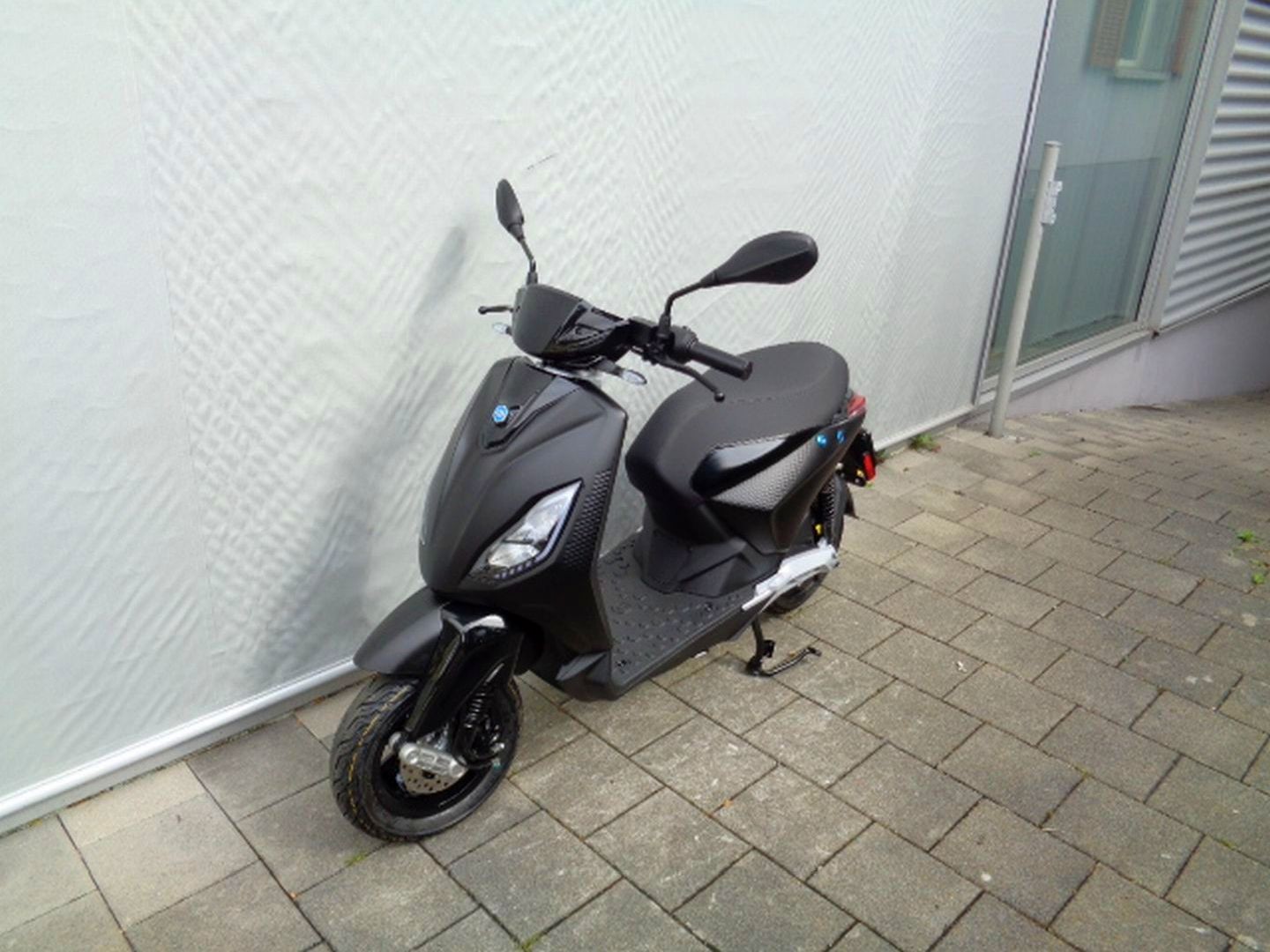 PIAGGIO P1-image-7