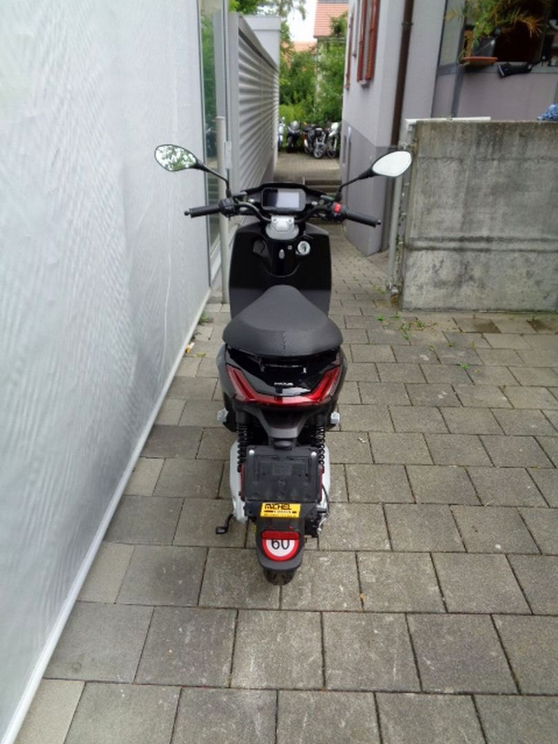 PIAGGIO P1-image-4