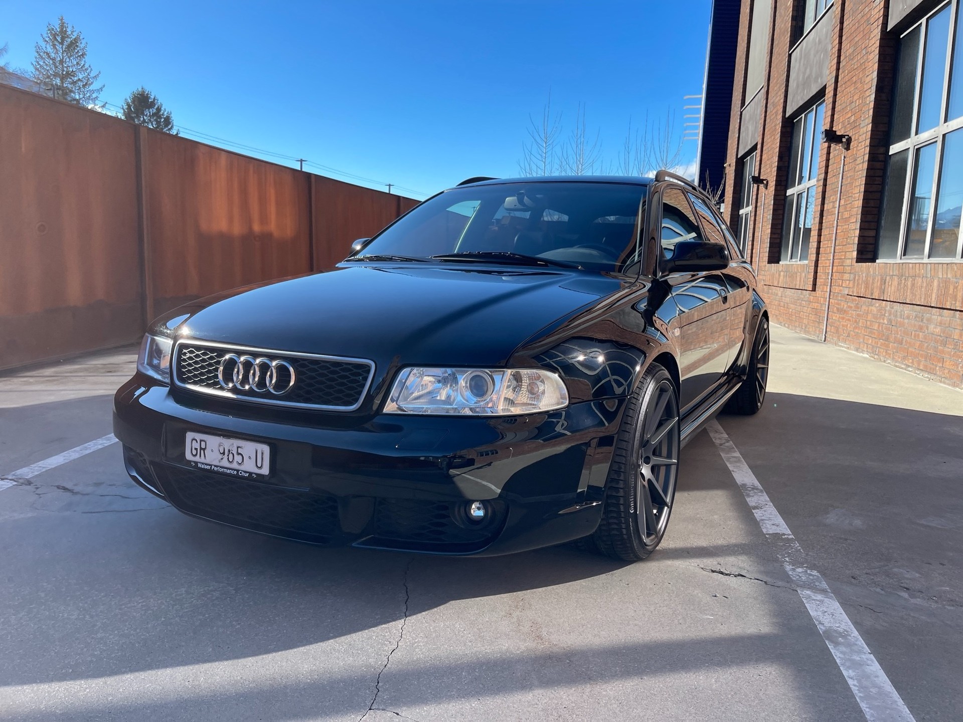 AUDI RS4 Avant quattro