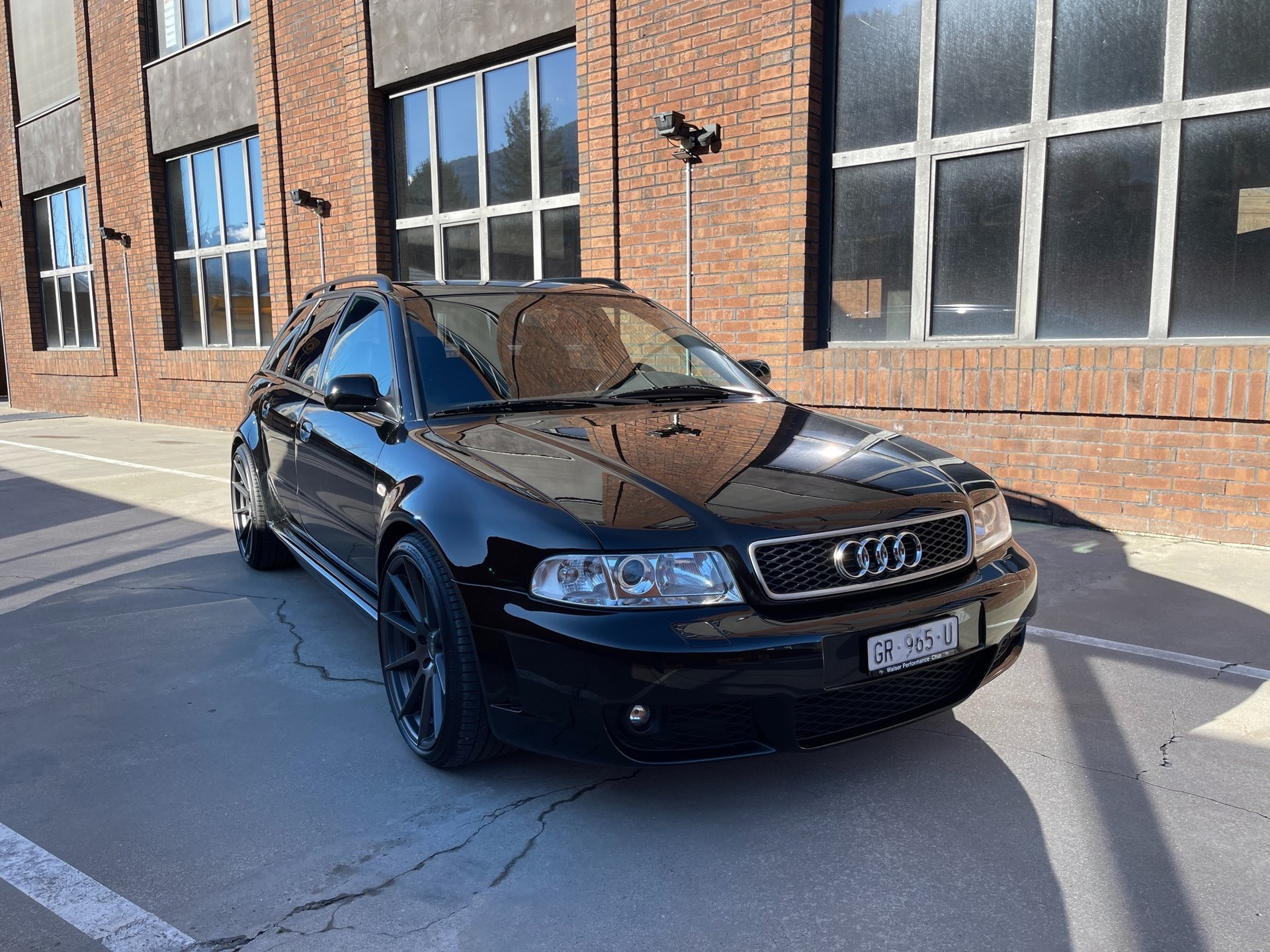 AUDI RS4 Avant quattro-image-1