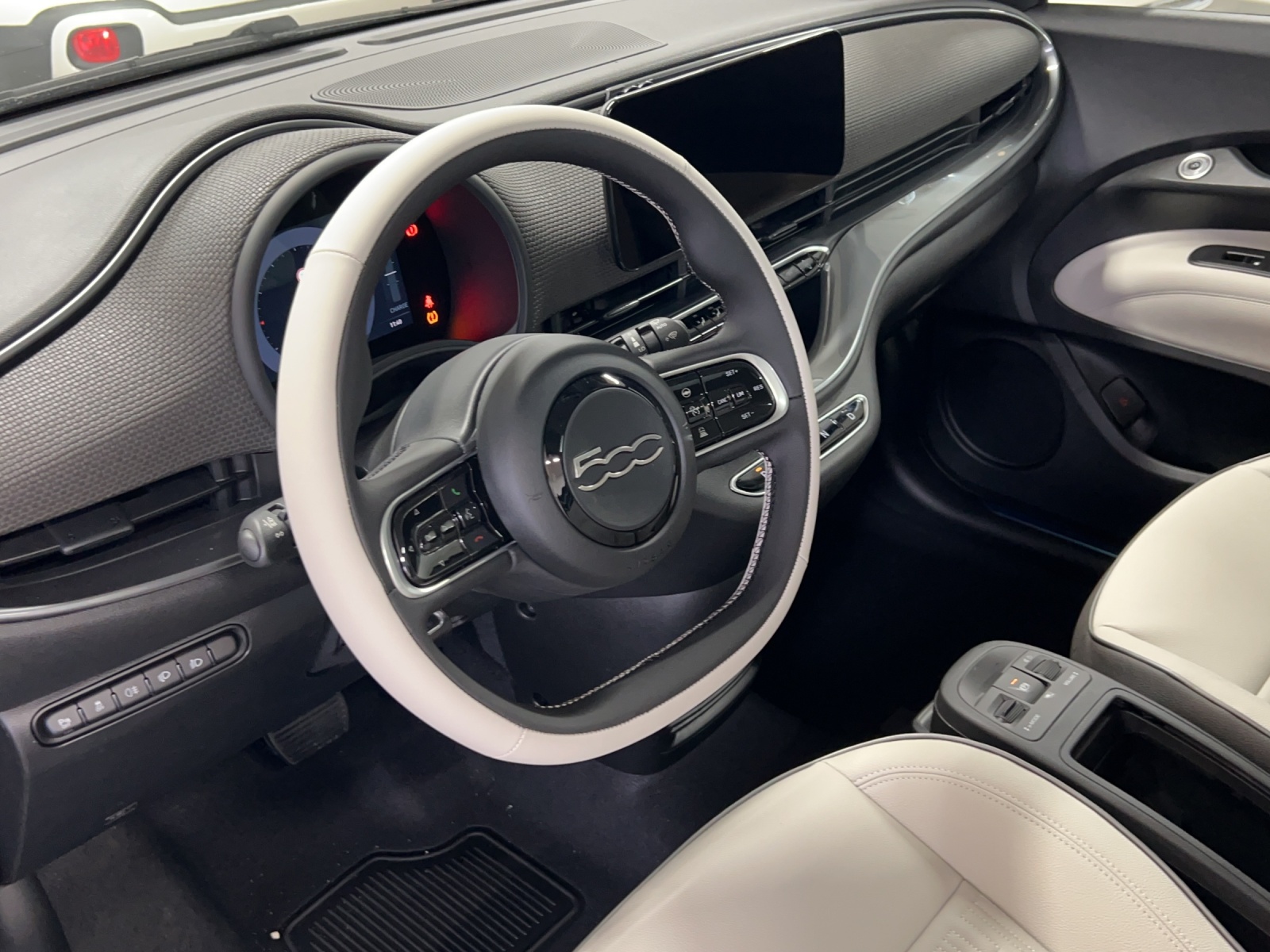 FIAT 500C e 87 kW La Prima Top-image-8