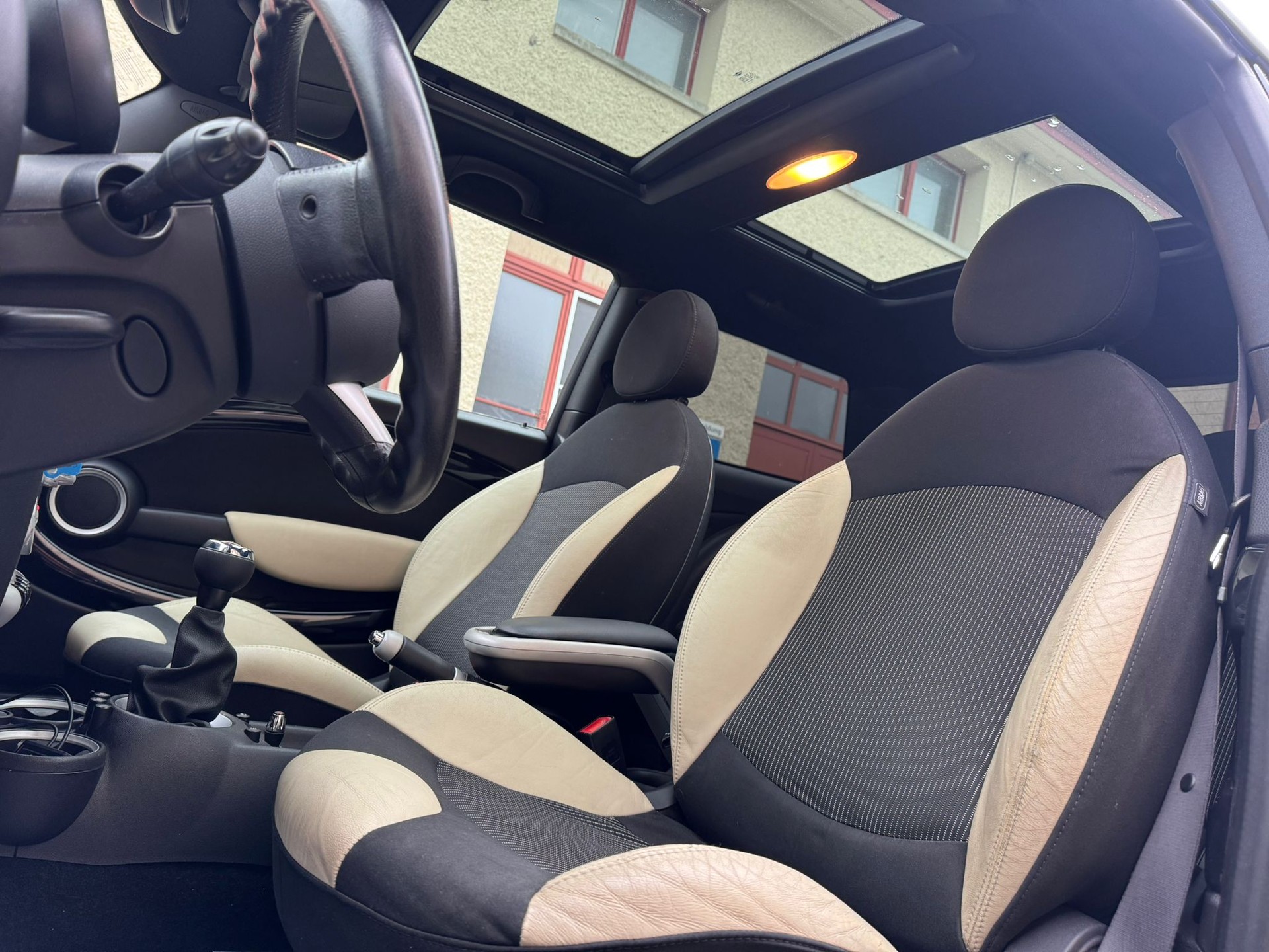 MINI Mini Cooper S-image-9