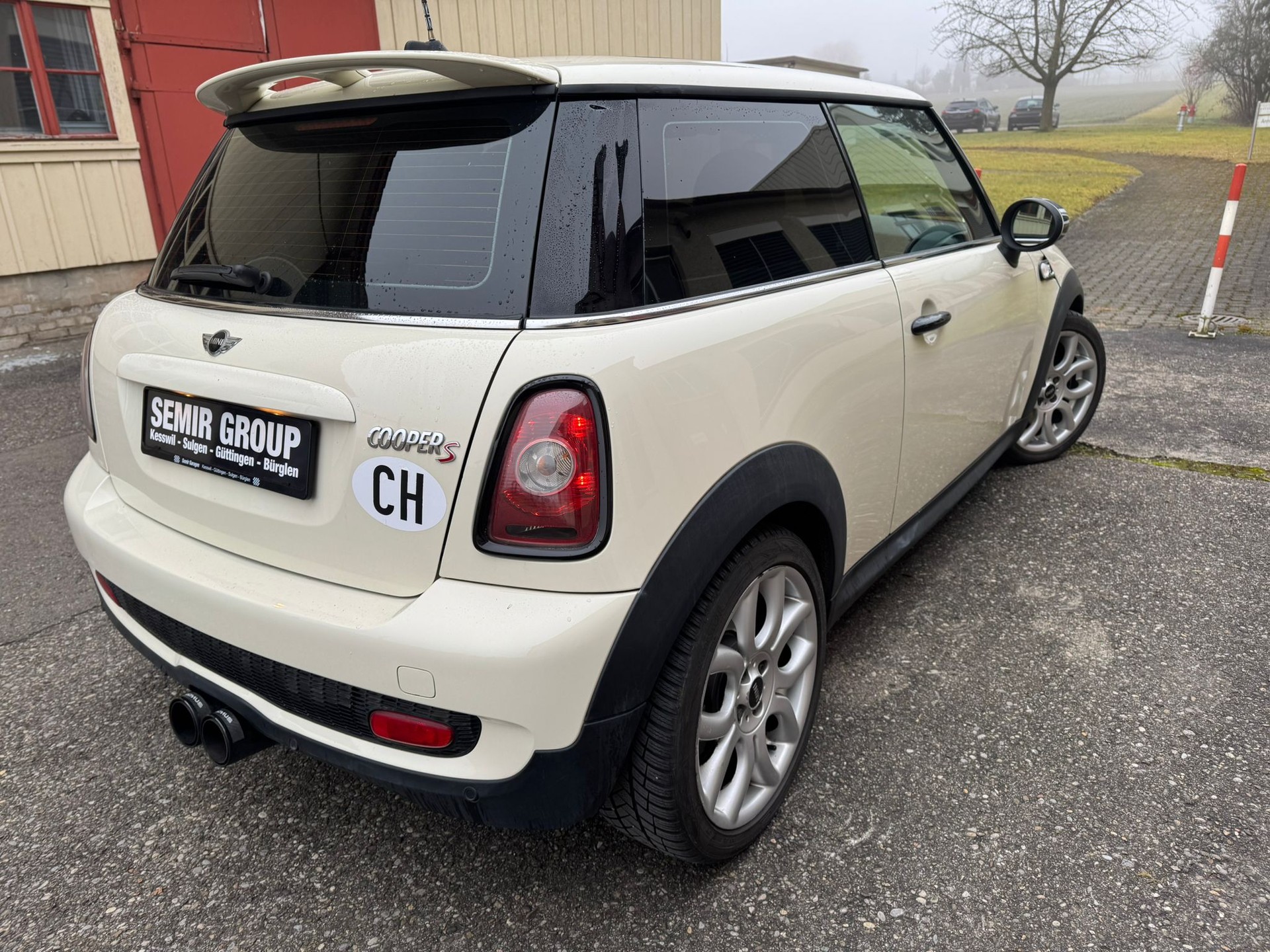 MINI Mini Cooper S-image-5