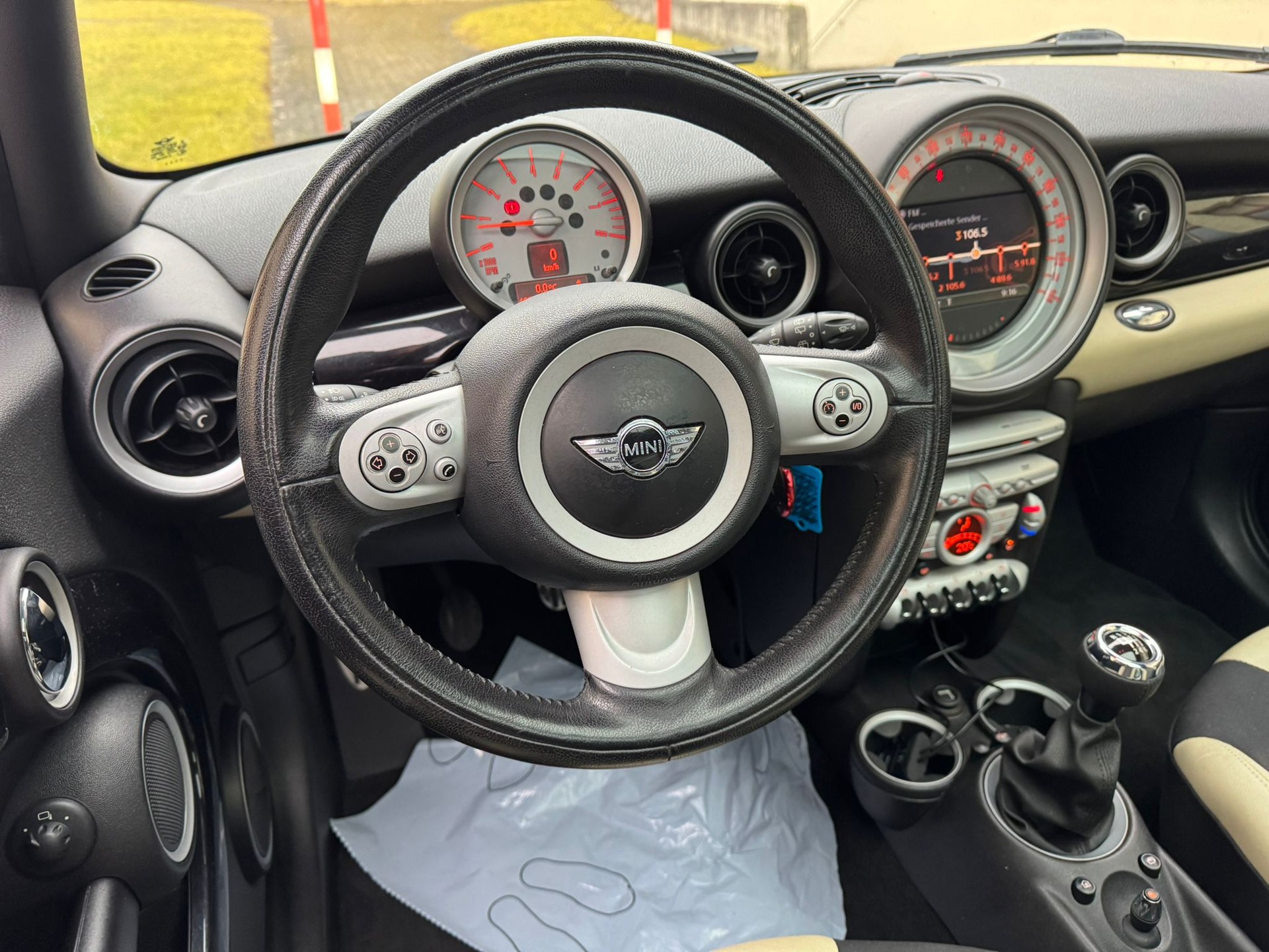 MINI Mini Cooper S-image-13