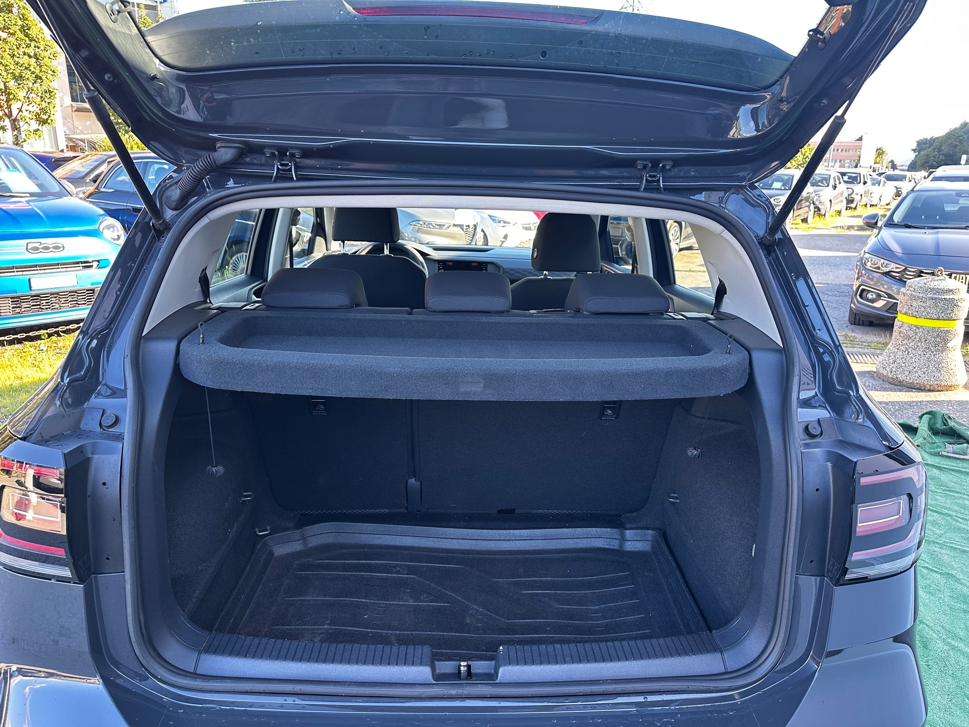 VW T-Cross 1.0 TSI Life-image-11