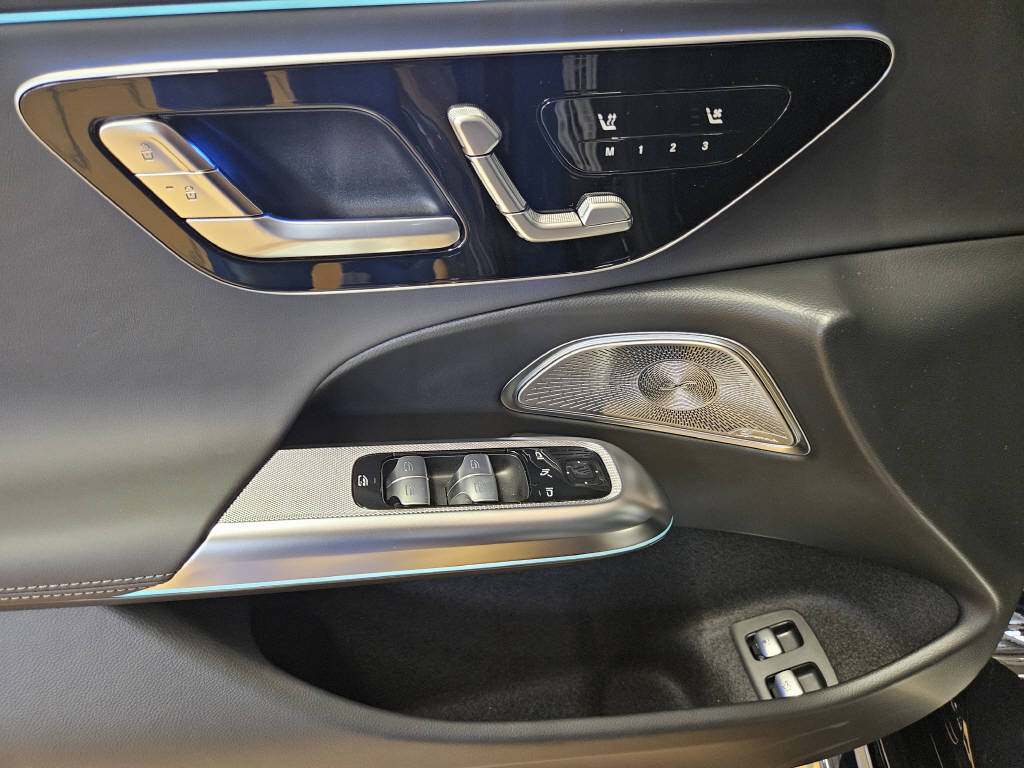 MERCEDES-BENZ E 53 AMG Hybrid 4Matic+ Kombi-image-9