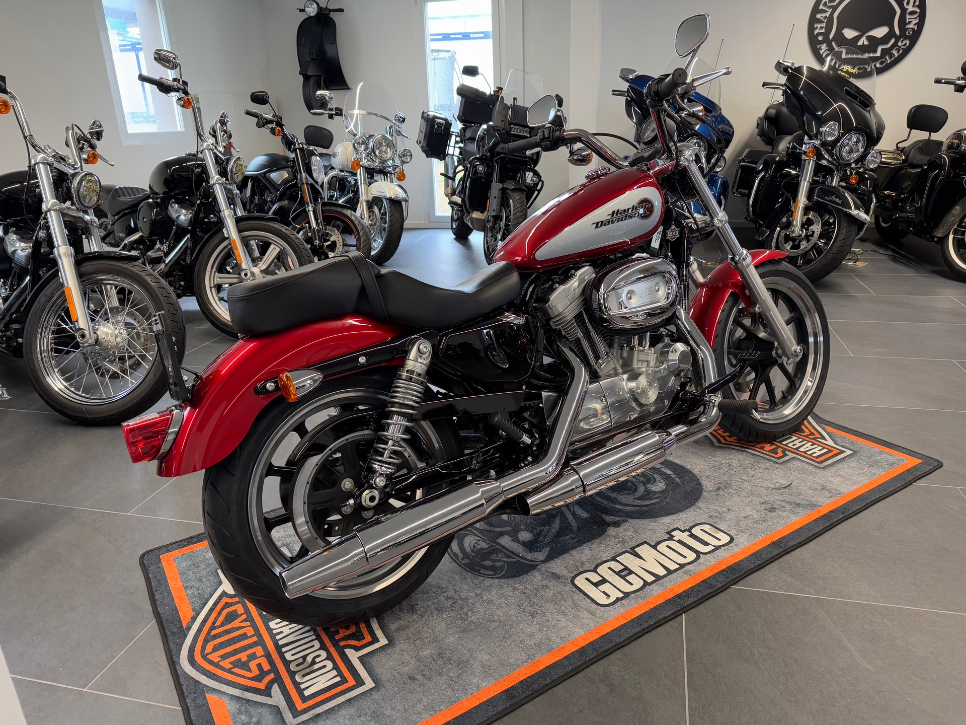 HARLEY-DAVIDSON XL 883 L Sportster Super Low ABS (35 kW possible)-image-8
