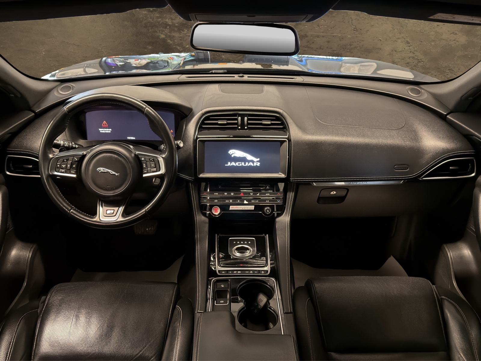 JAGUAR F-Pace 3.0 TD S AWD Automatik-showroom-element-3