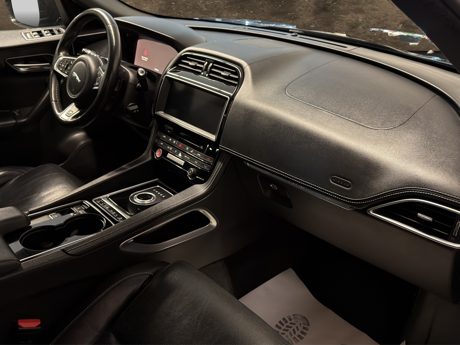 JAGUAR F-Pace 3.0 TD S AWD Automatik-image-9
