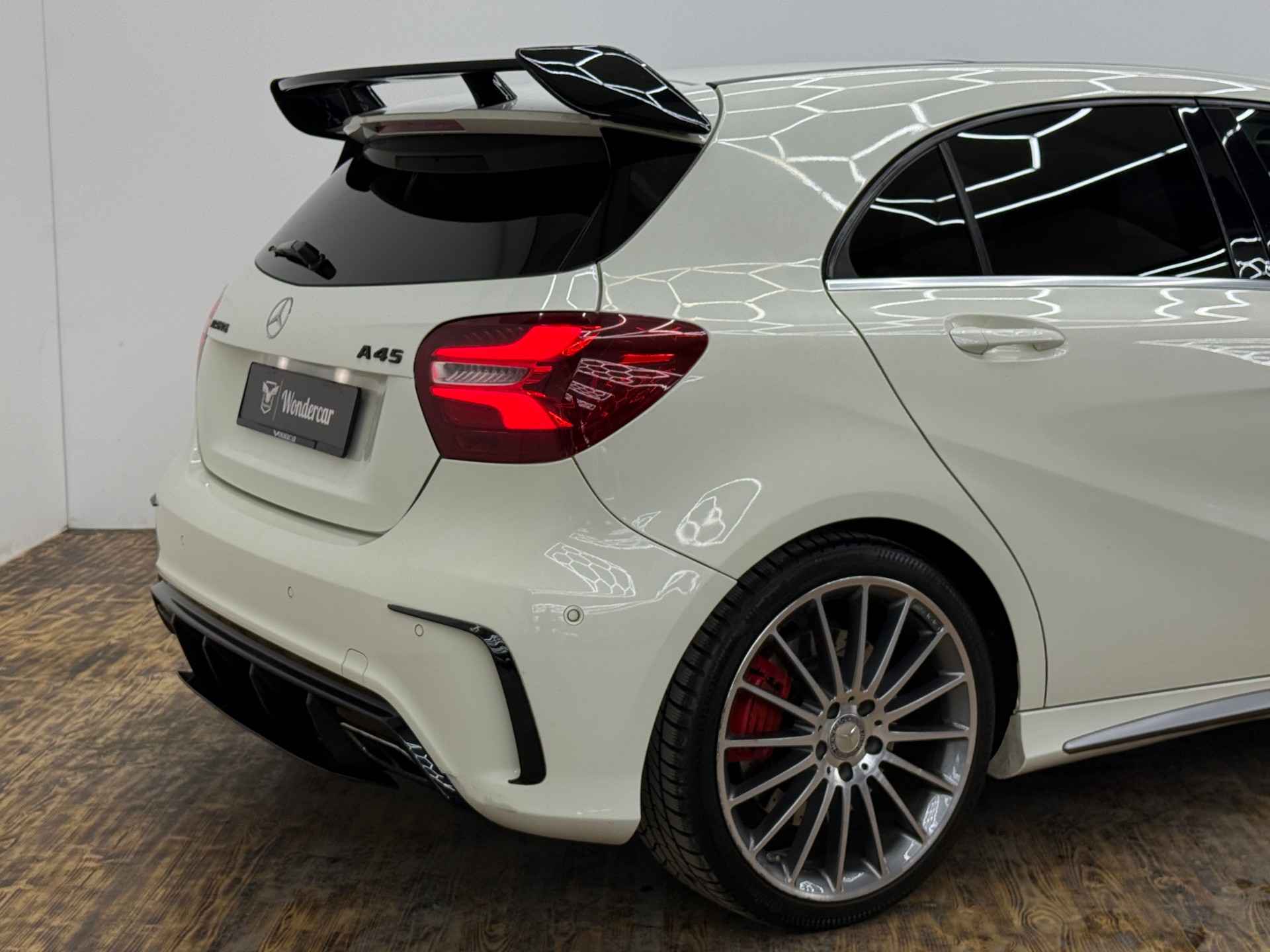 MERCEDES-BENZ A 45 AMG 4Matic Speedshift 7G-DCT-image-14