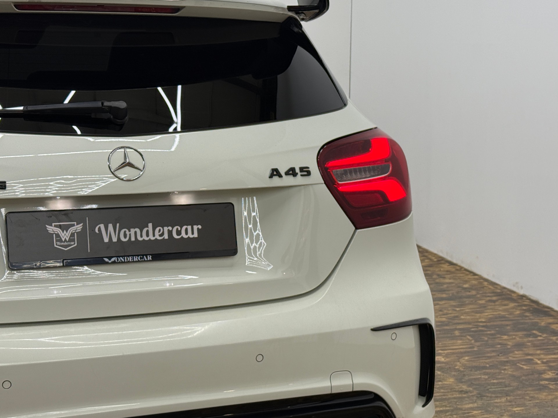 MERCEDES-BENZ A 45 AMG 4Matic Speedshift 7G-DCT-image-13