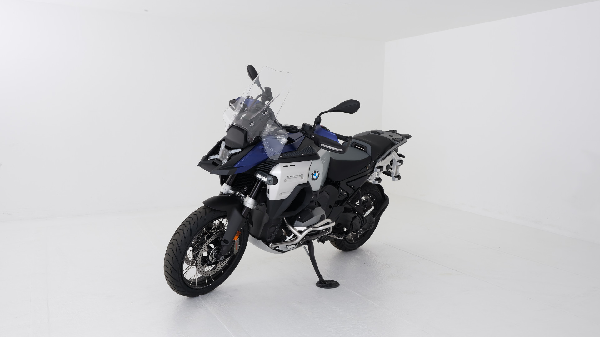 BMW R 1300 GS Adventure-image-1