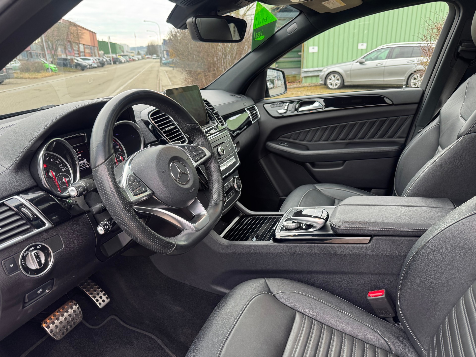 MERCEDES-BENZ GLE Coupé 350 d 4Matic 9G-Tronic-image-6