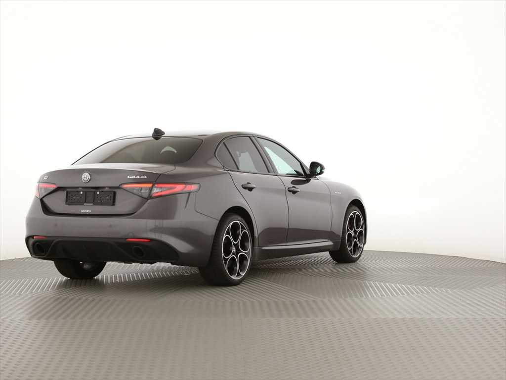 ALFA ROMEO Giulia 2.0 Veloce Q4 AT8-image-1