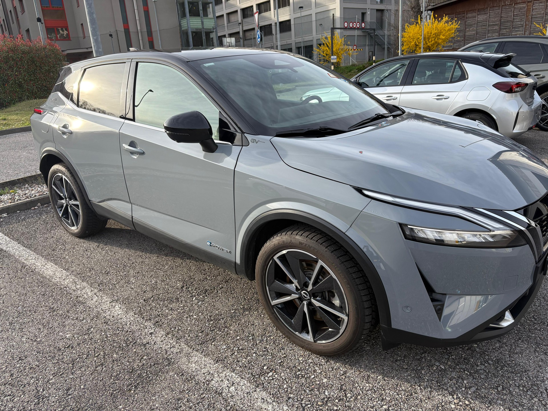 NISSAN Qashqai 1.5 VC-T e-Power Unplugged Limited Edition-image-3