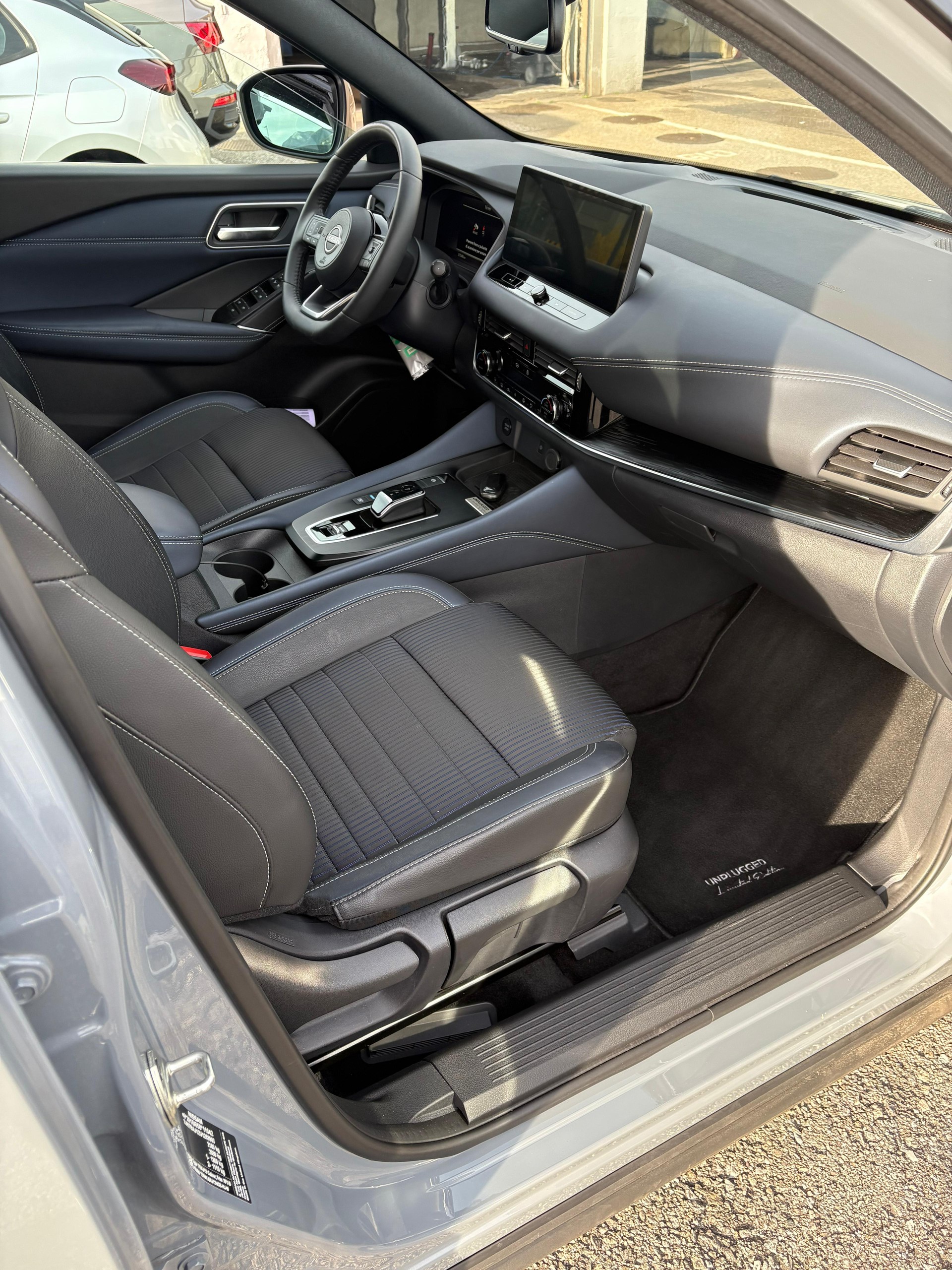 NISSAN Qashqai 1.5 VC-T e-Power Unplugged Limited Edition-image-10