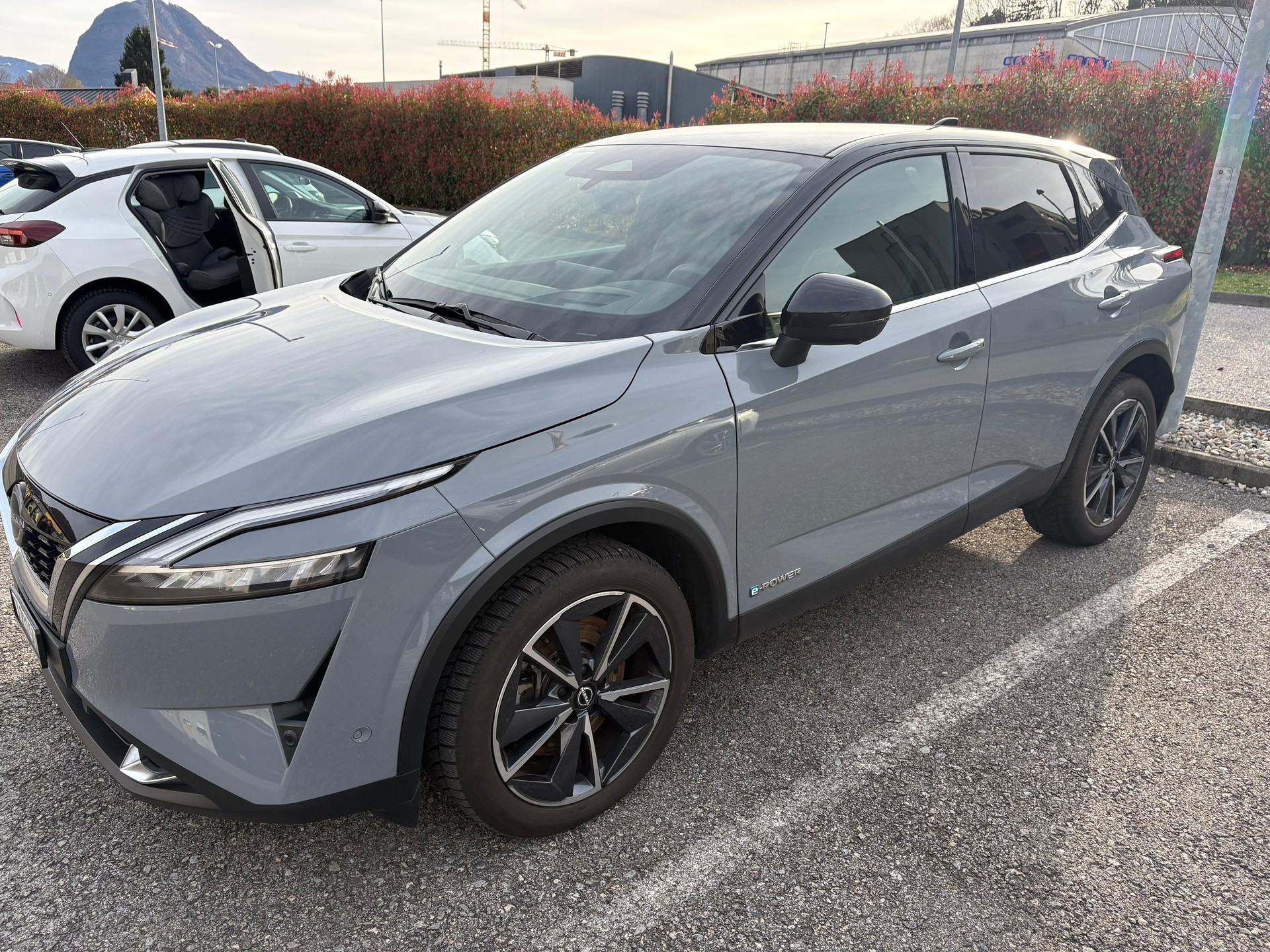 NISSAN Qashqai 1.5 VC-T e-Power Unplugged Limited Edition