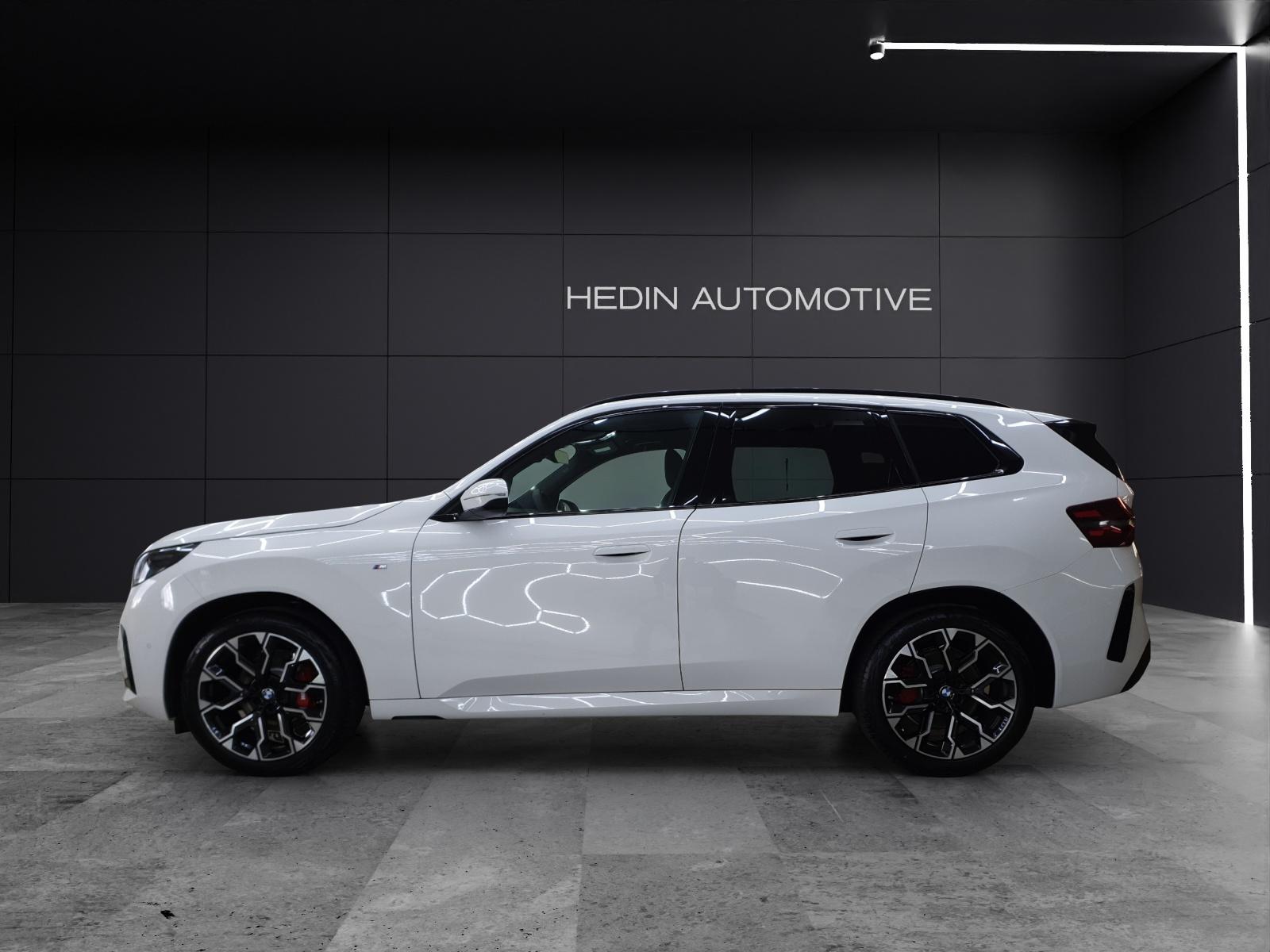 BMW X3 20d xDrive-showroom-element-1