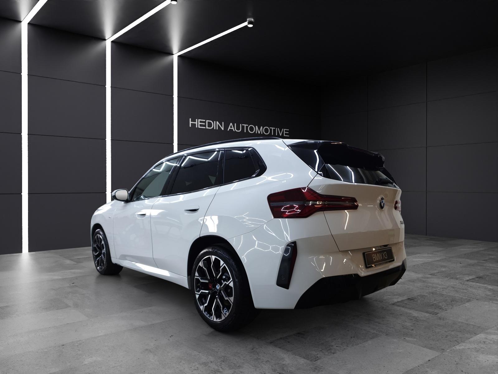 BMW X3 20d xDrive-showroom-element-2
