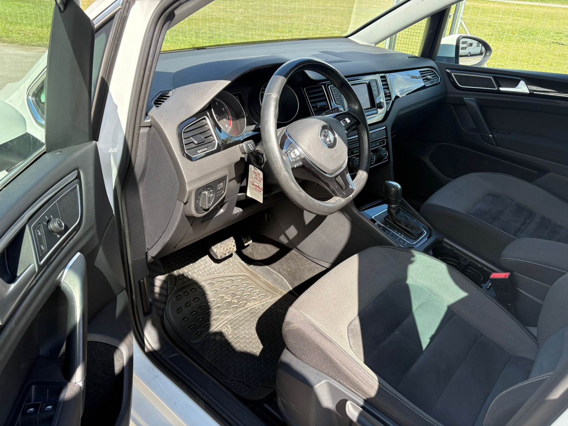 VW Golf Sportsvan 1.4 TSI Lounge DSG-image-4