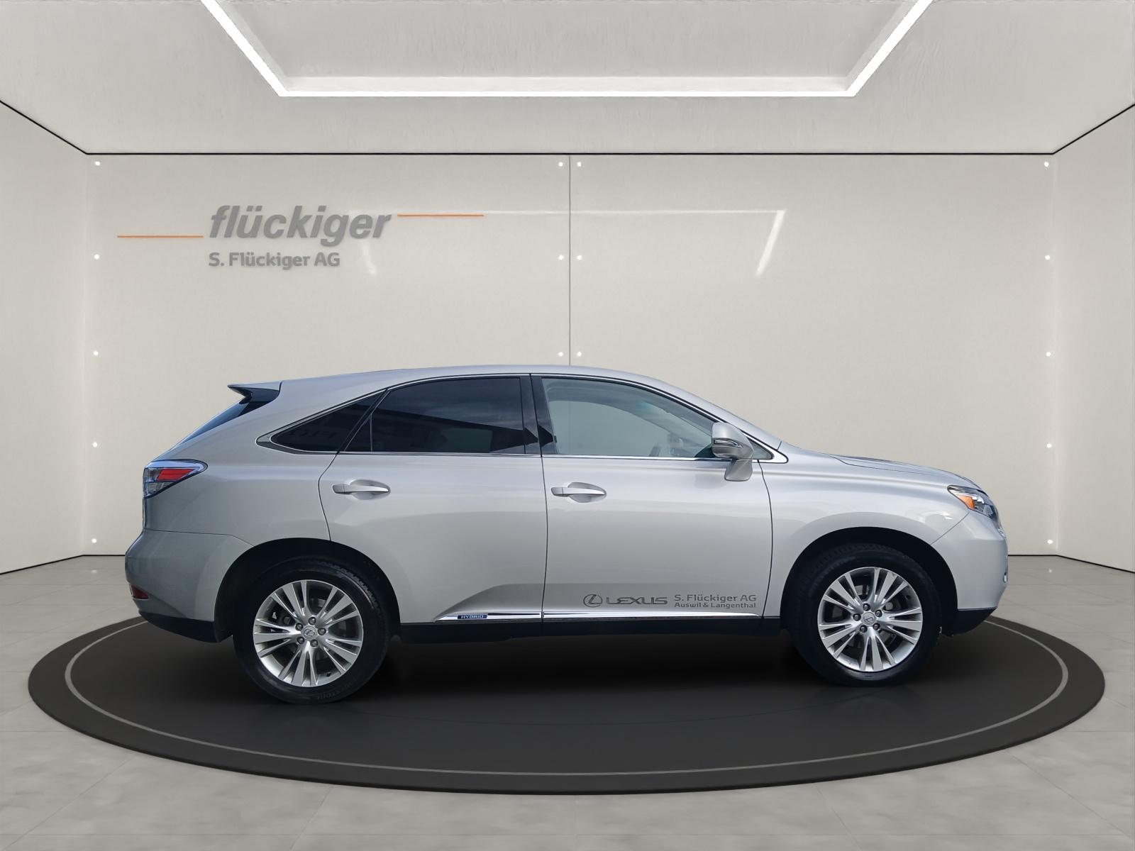 LEXUS RX 450h Limited-showroom-element-3
