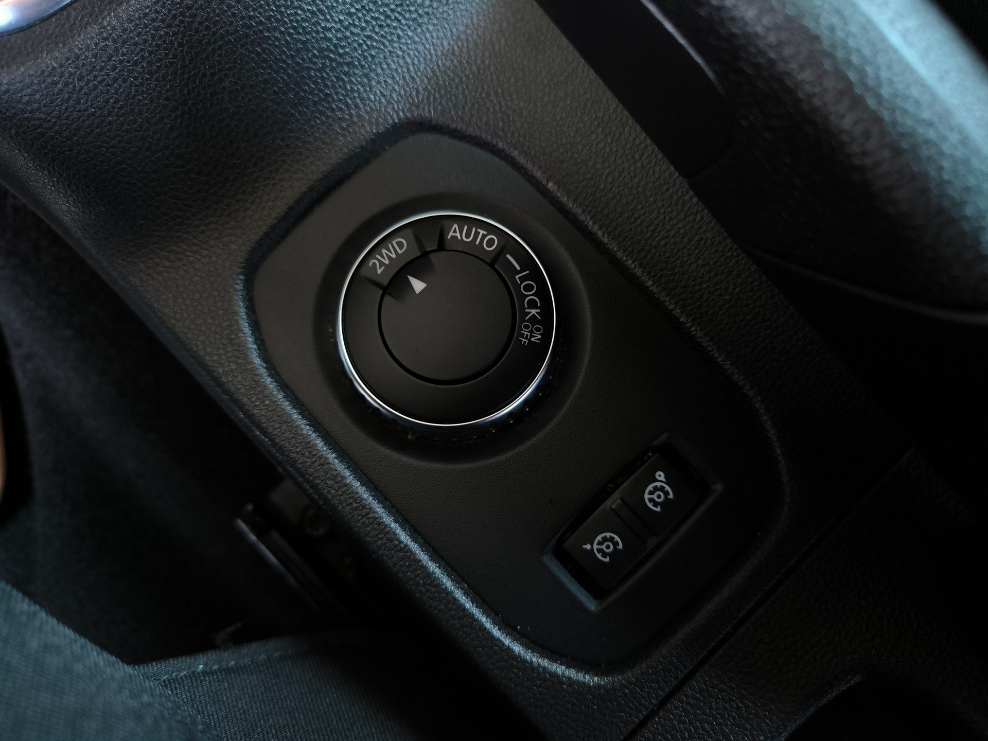 DACIA Renault Duster Prestige 4x4-image-7