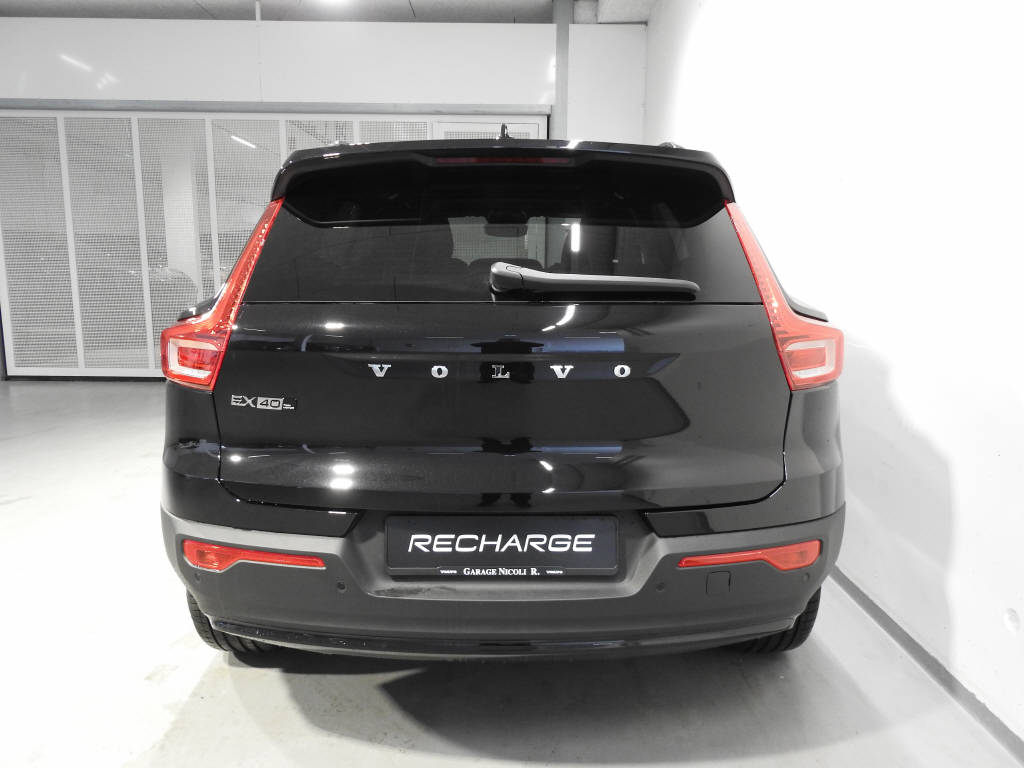 VOLVO EX40 Twin Ultra AWD-image-4