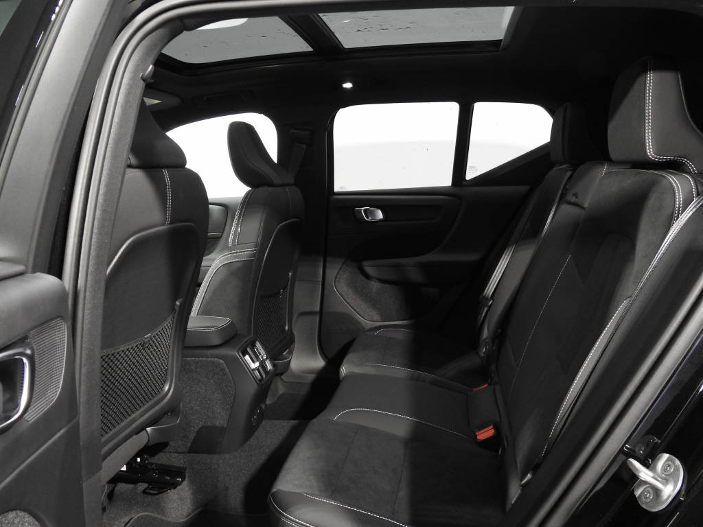 VOLVO EX40 Twin Ultra AWD-image-10
