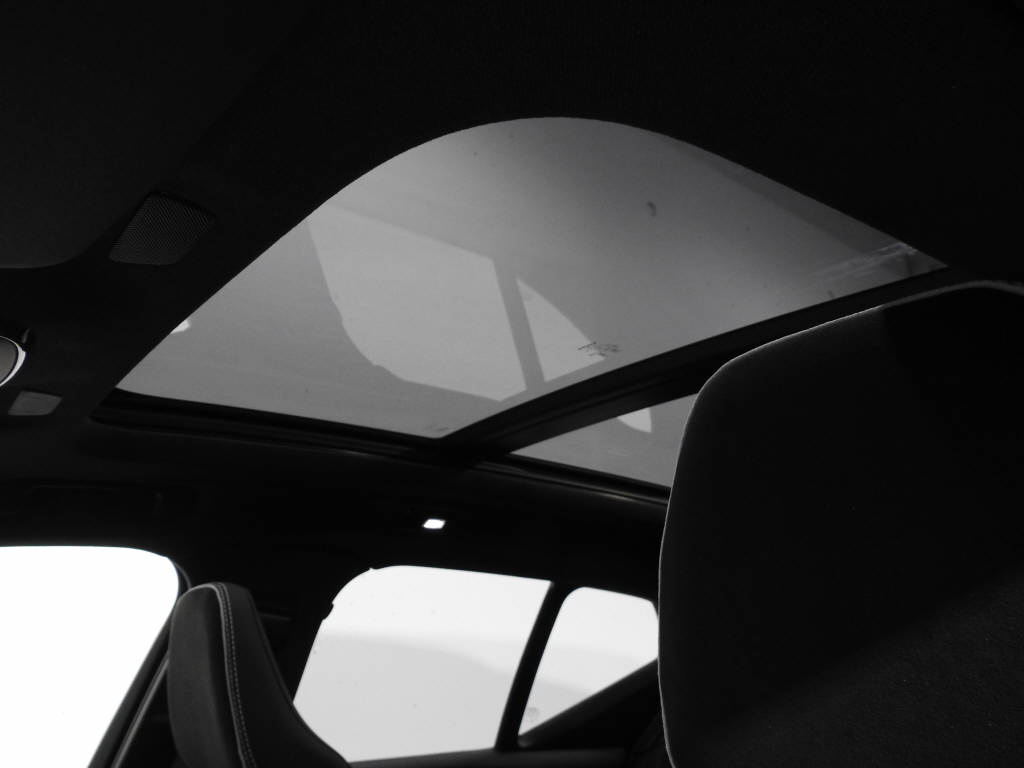 VOLVO EX40 Twin Ultra AWD-image-12