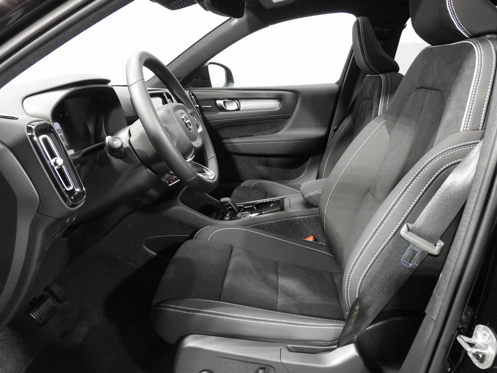 VOLVO EX40 Twin Ultra AWD-image-9