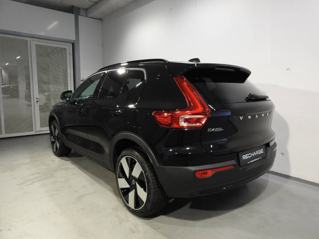 VOLVO EX40 Twin Ultra AWD-showroom-element-3