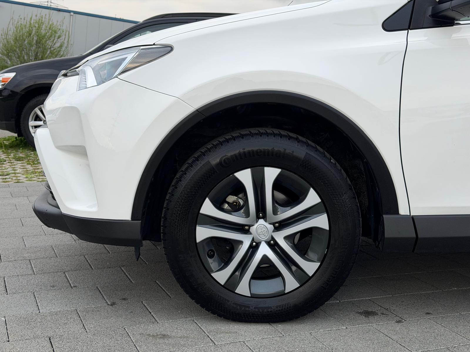 TOYOTA RAV4 2.0i VMa Active-image-24